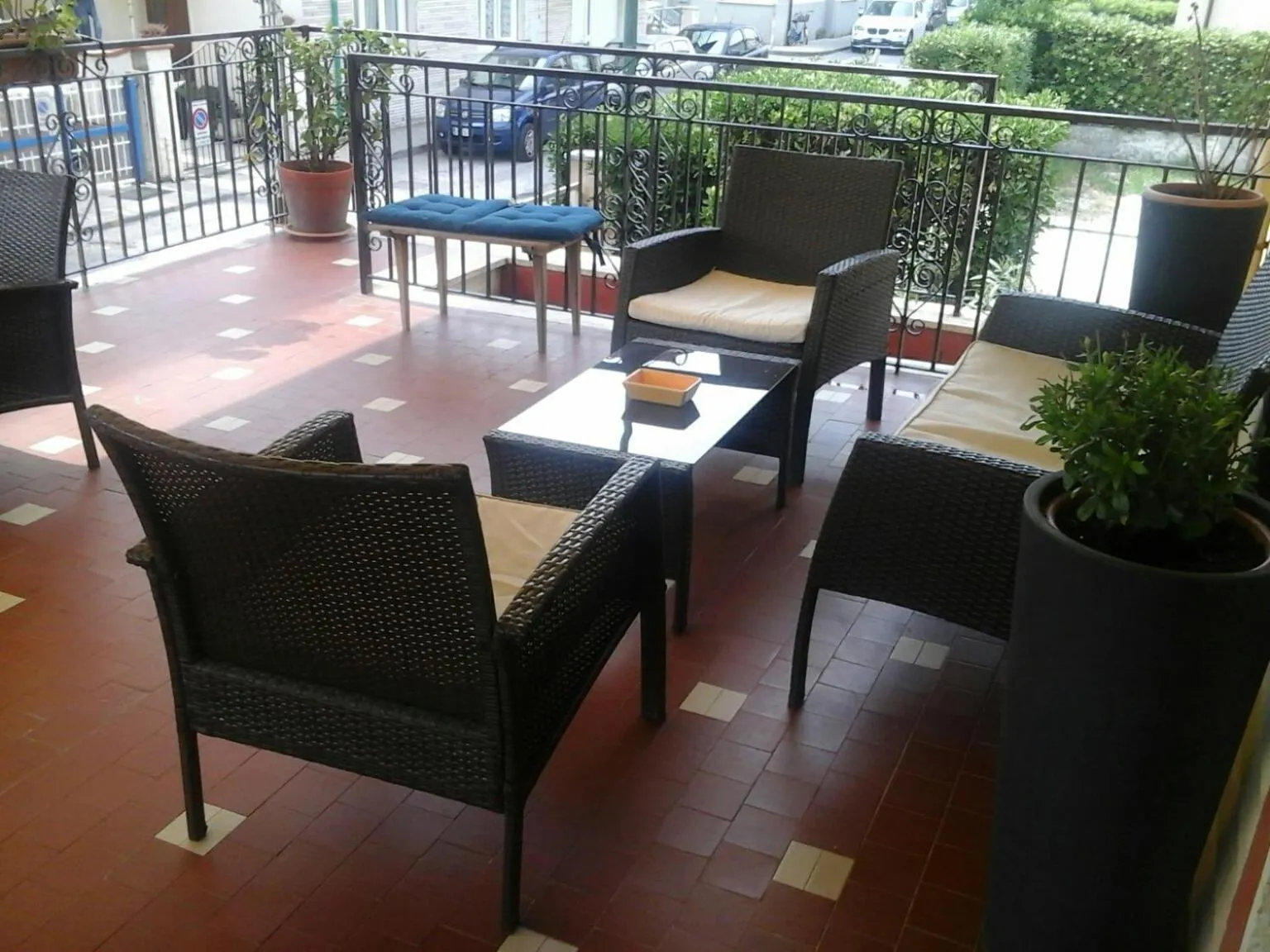 Patio in Hotel Laurin