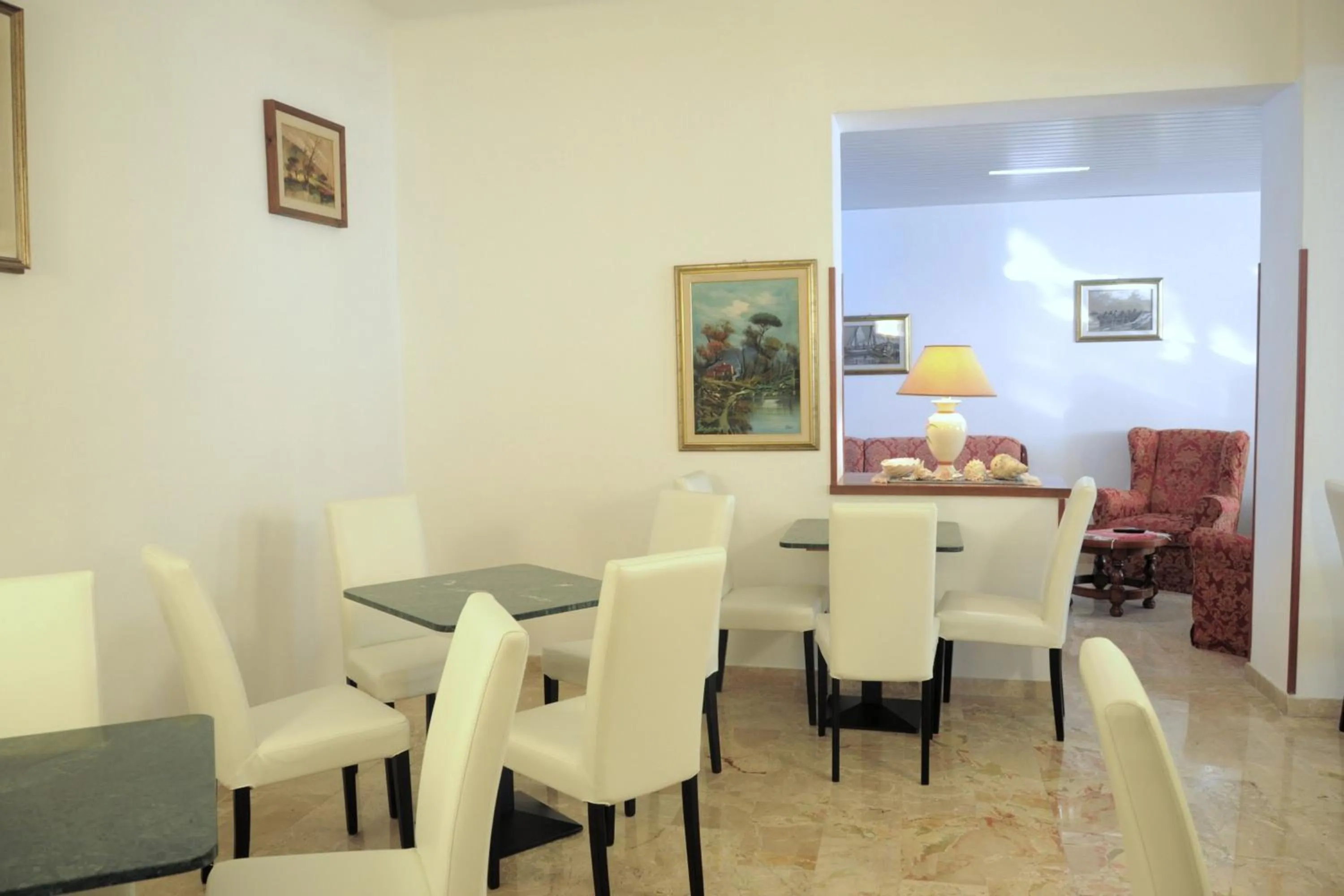 Lounge or bar in Hotel Pineta Mare