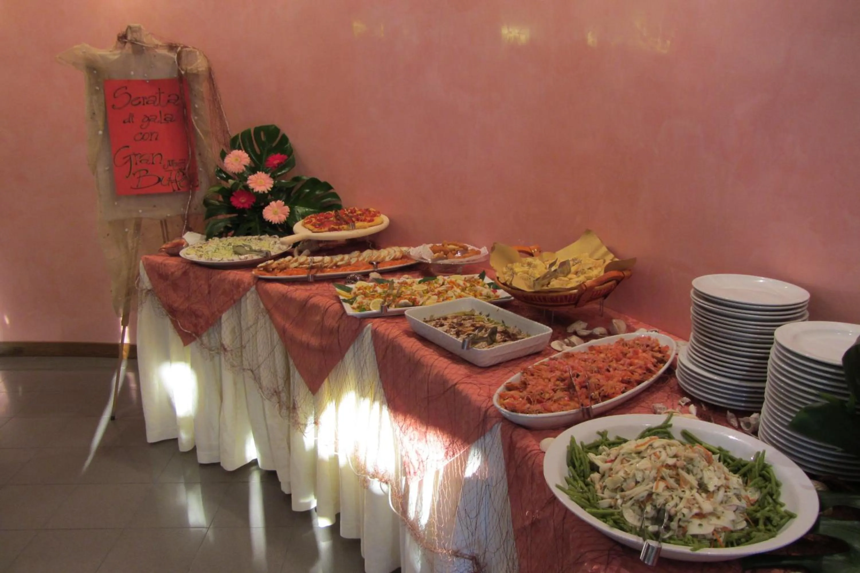 Restaurant/places to eat in Hotel Morotti