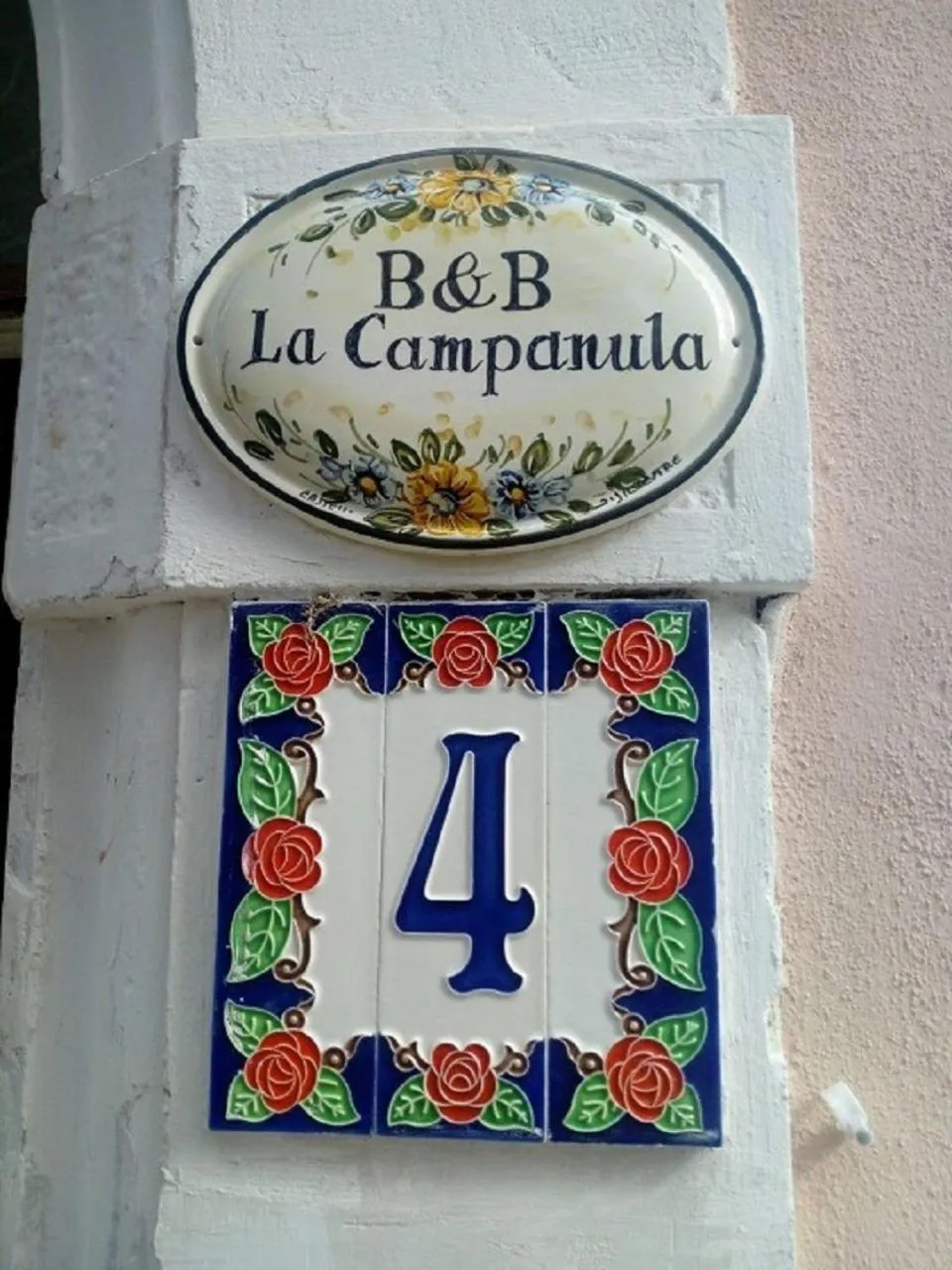 Facade/entrance in Bed and Breakfast La Campanula