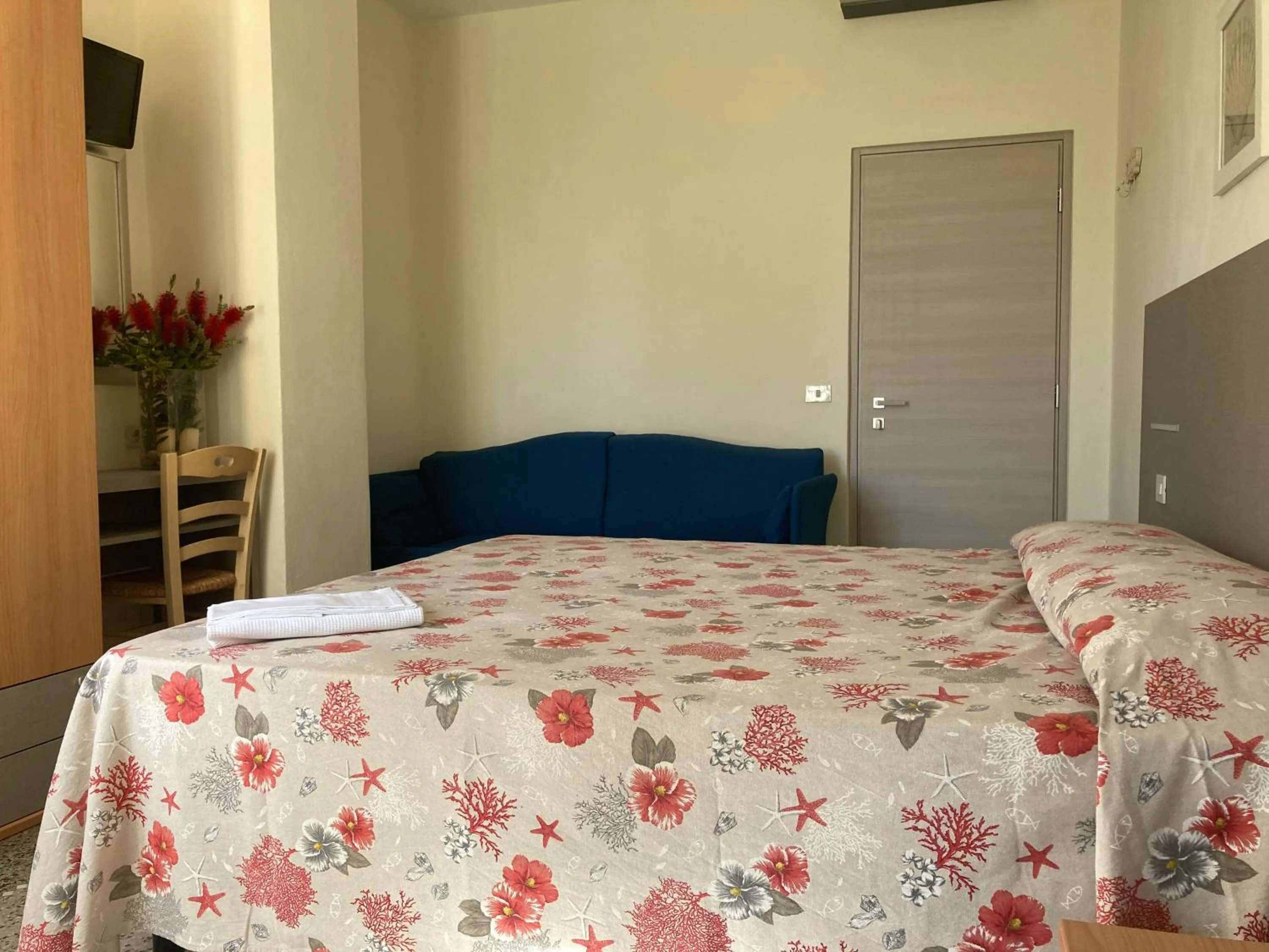 Bed in Hotel Verdesolemare