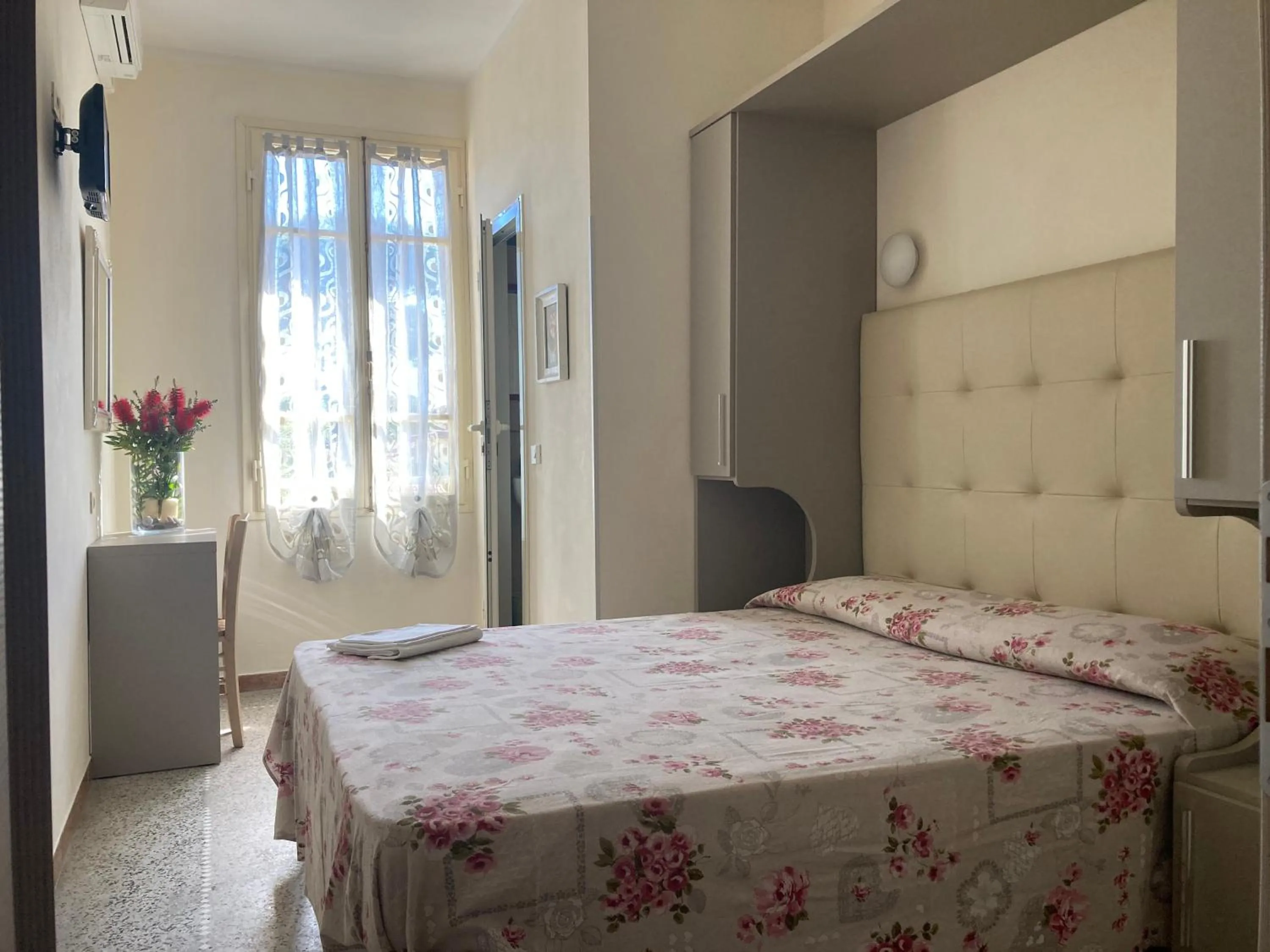 Bed in Hotel Verdesolemare