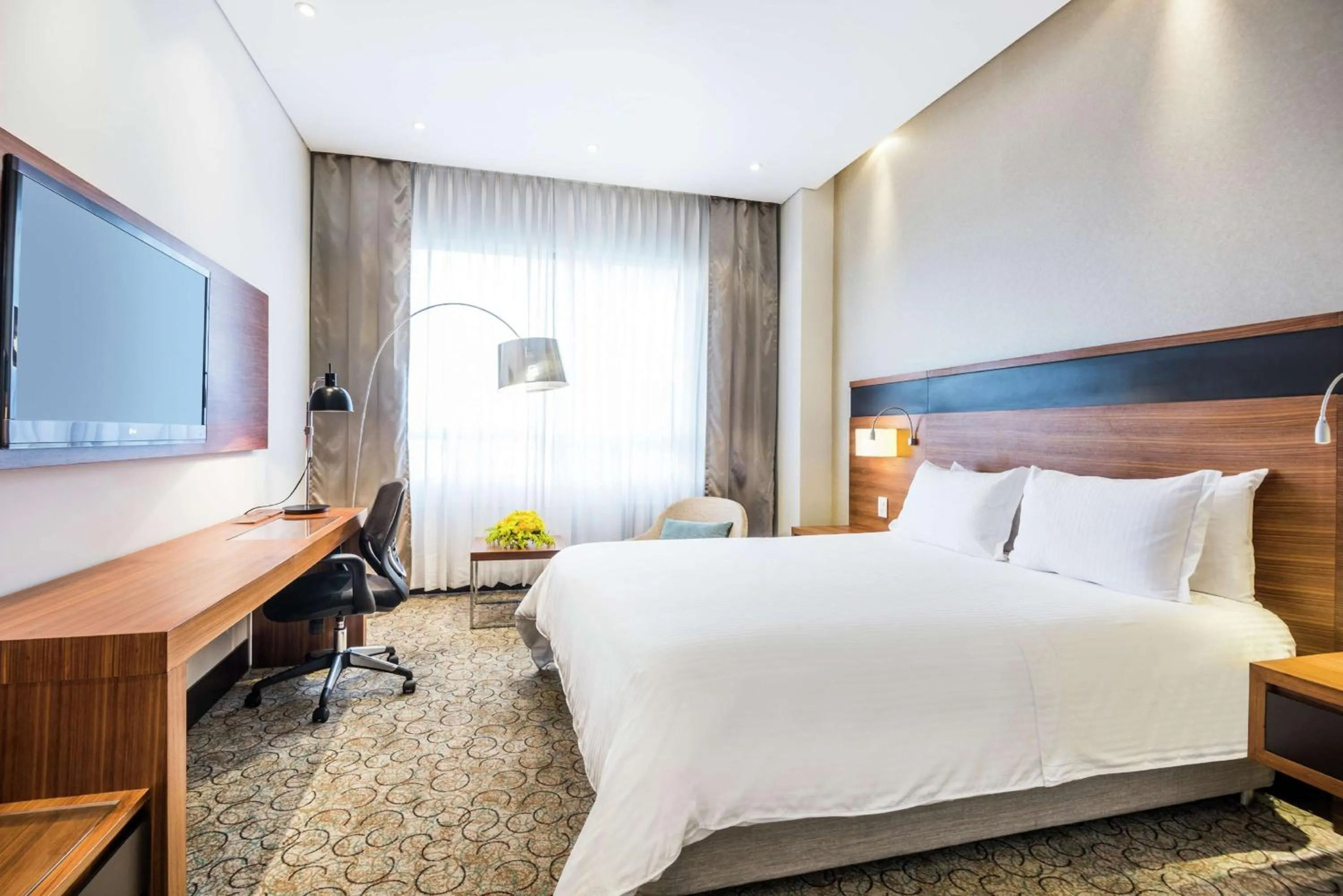 Bedroom, Bed in DoubleTree by Hilton Bogota Parque 93