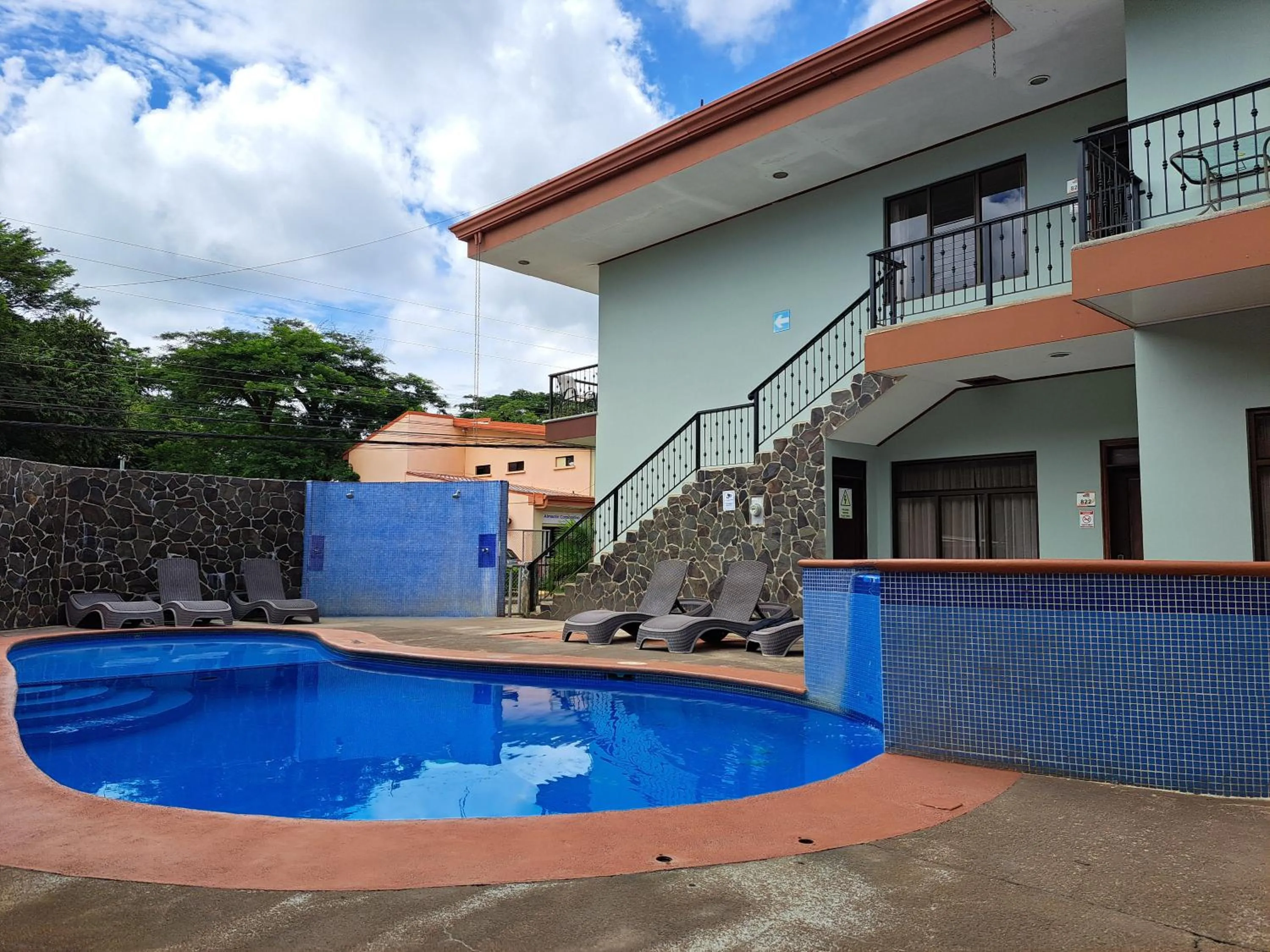 Swimming pool in Nacazcol Hotel y Villas