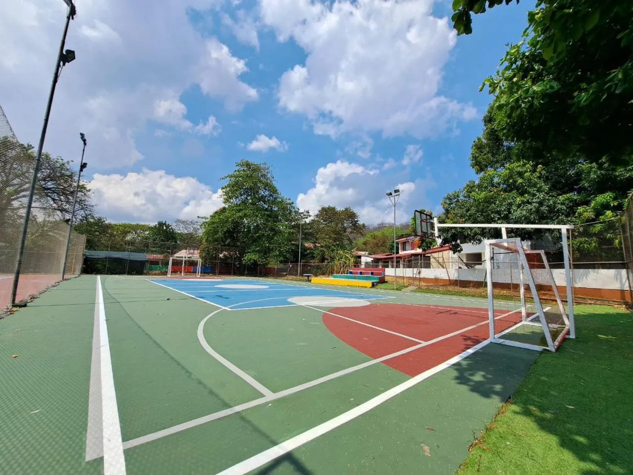 Day in Nacazcol Hotel y Villas