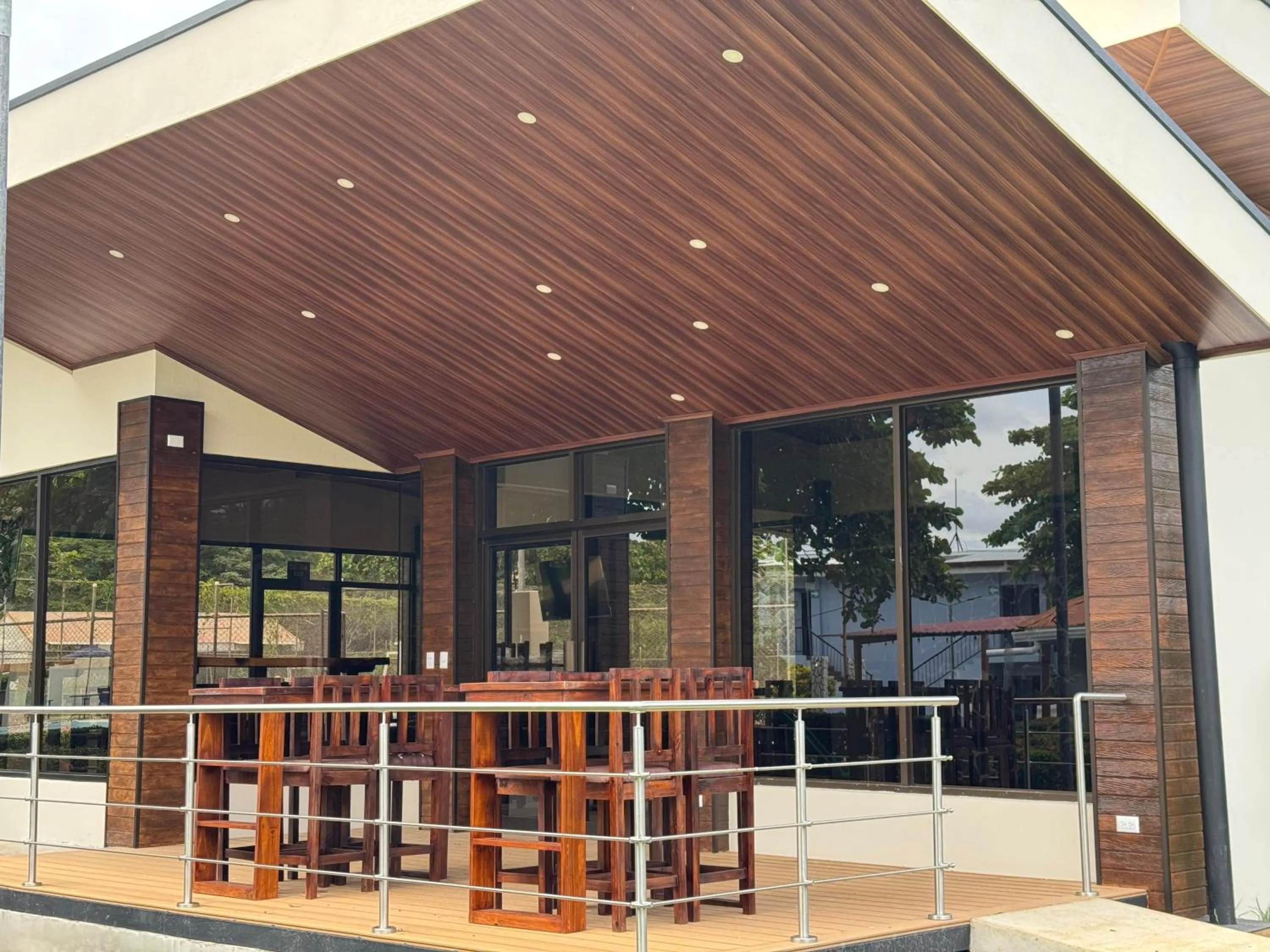 Restaurant/places to eat in Nacazcol Hotel y Villas