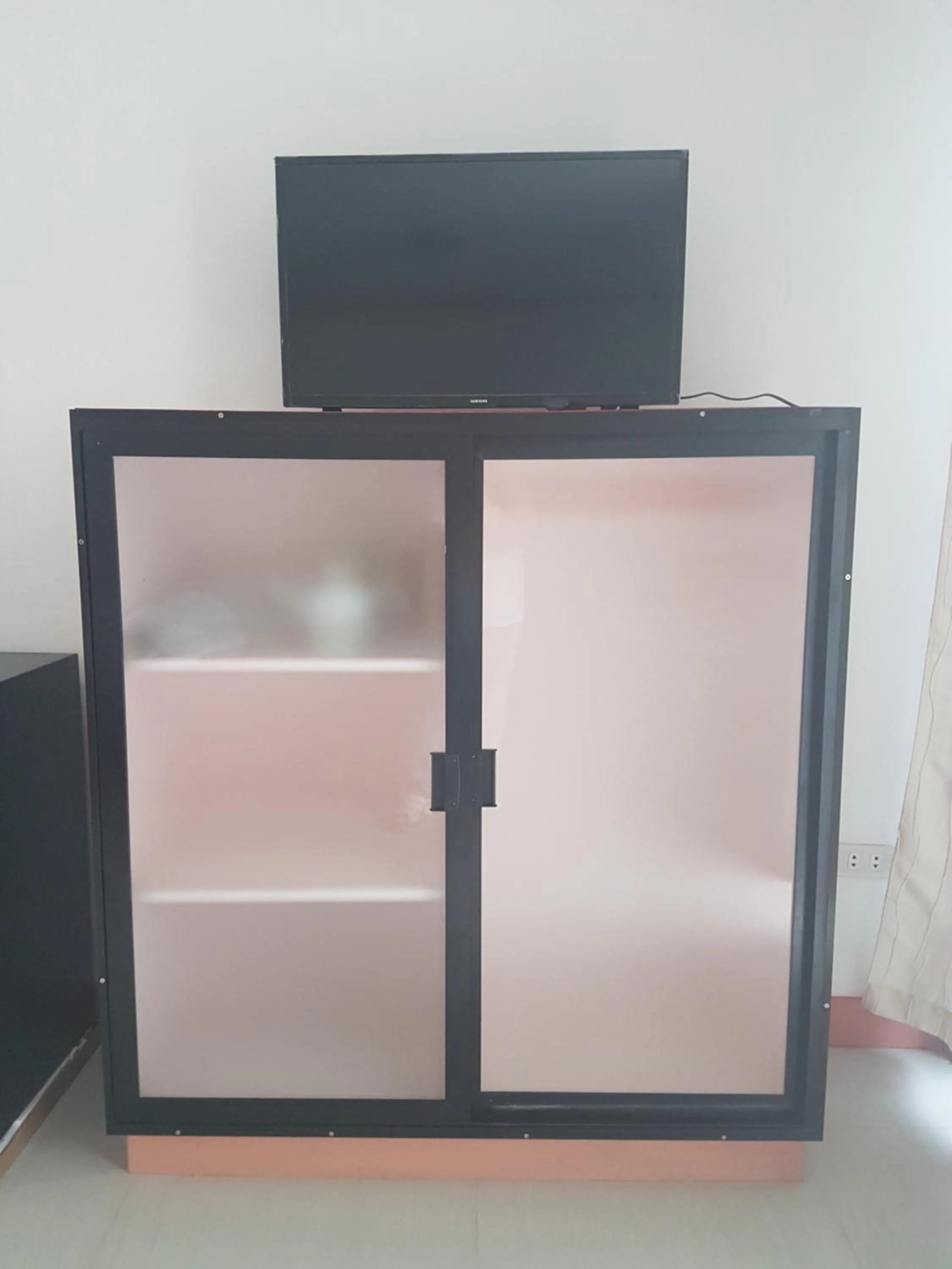 Living room in Catalina`s Inn family room