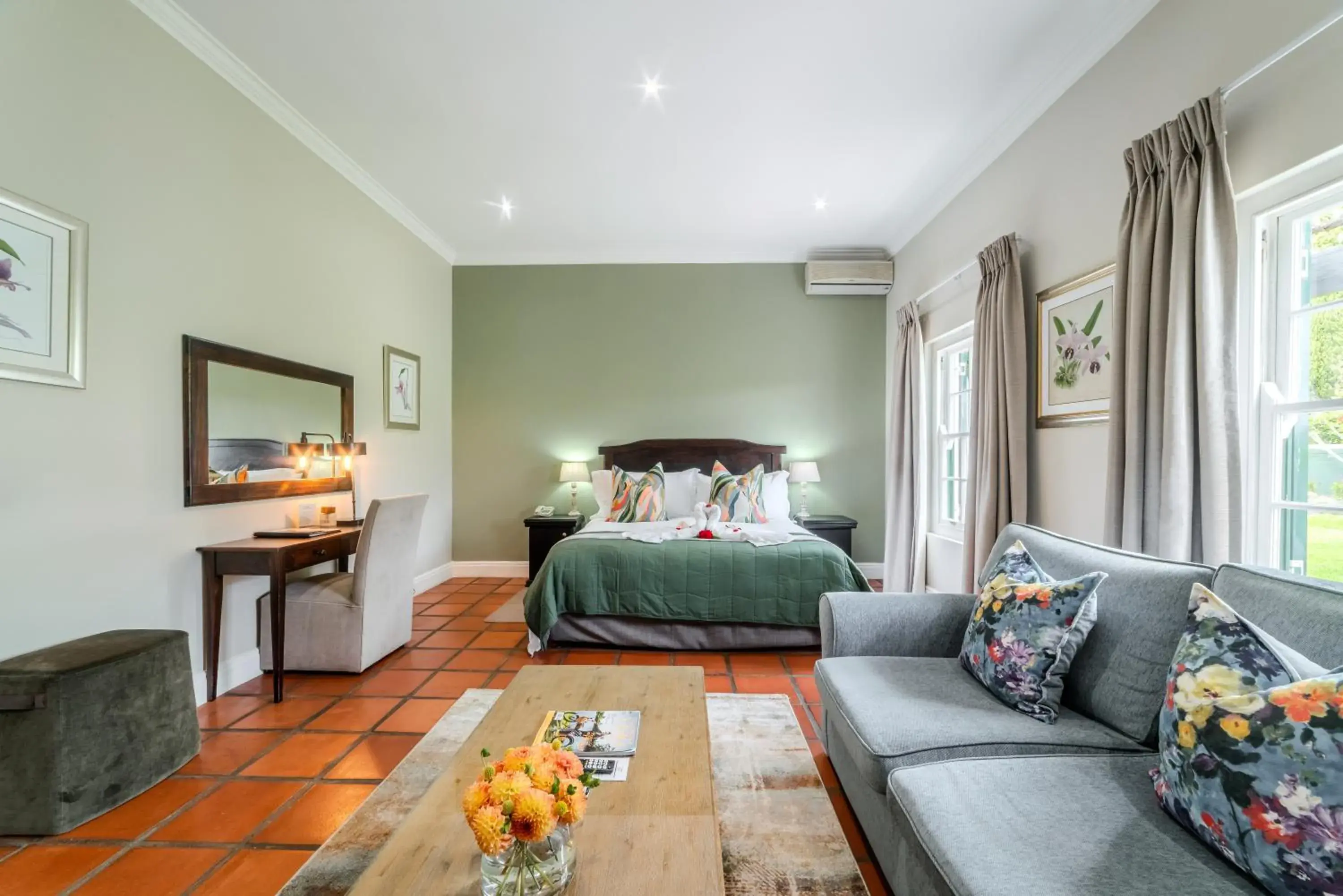 Suite - single occupancy in Eikendal Lodge Suite - single occupancy in Eikendal Lodge