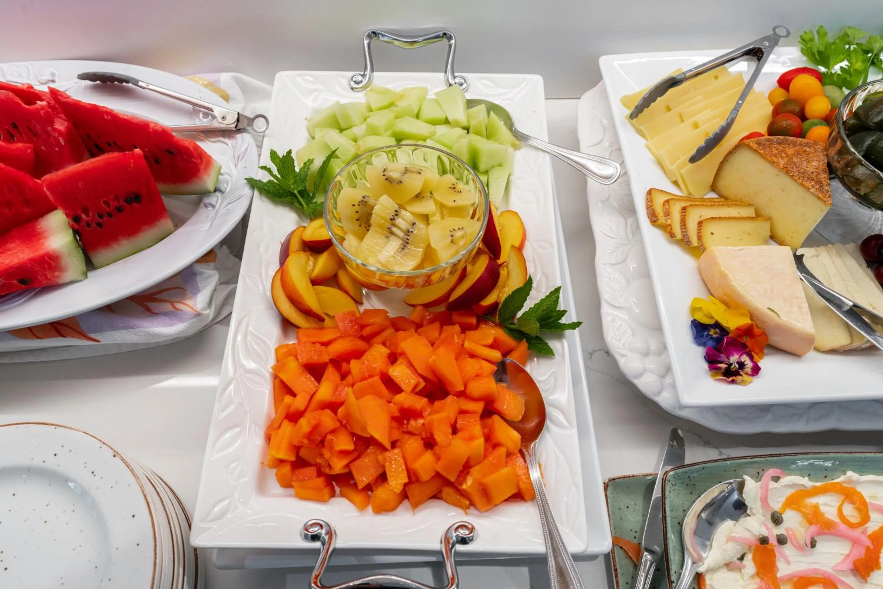 Breakfast in Eikendal Lodge