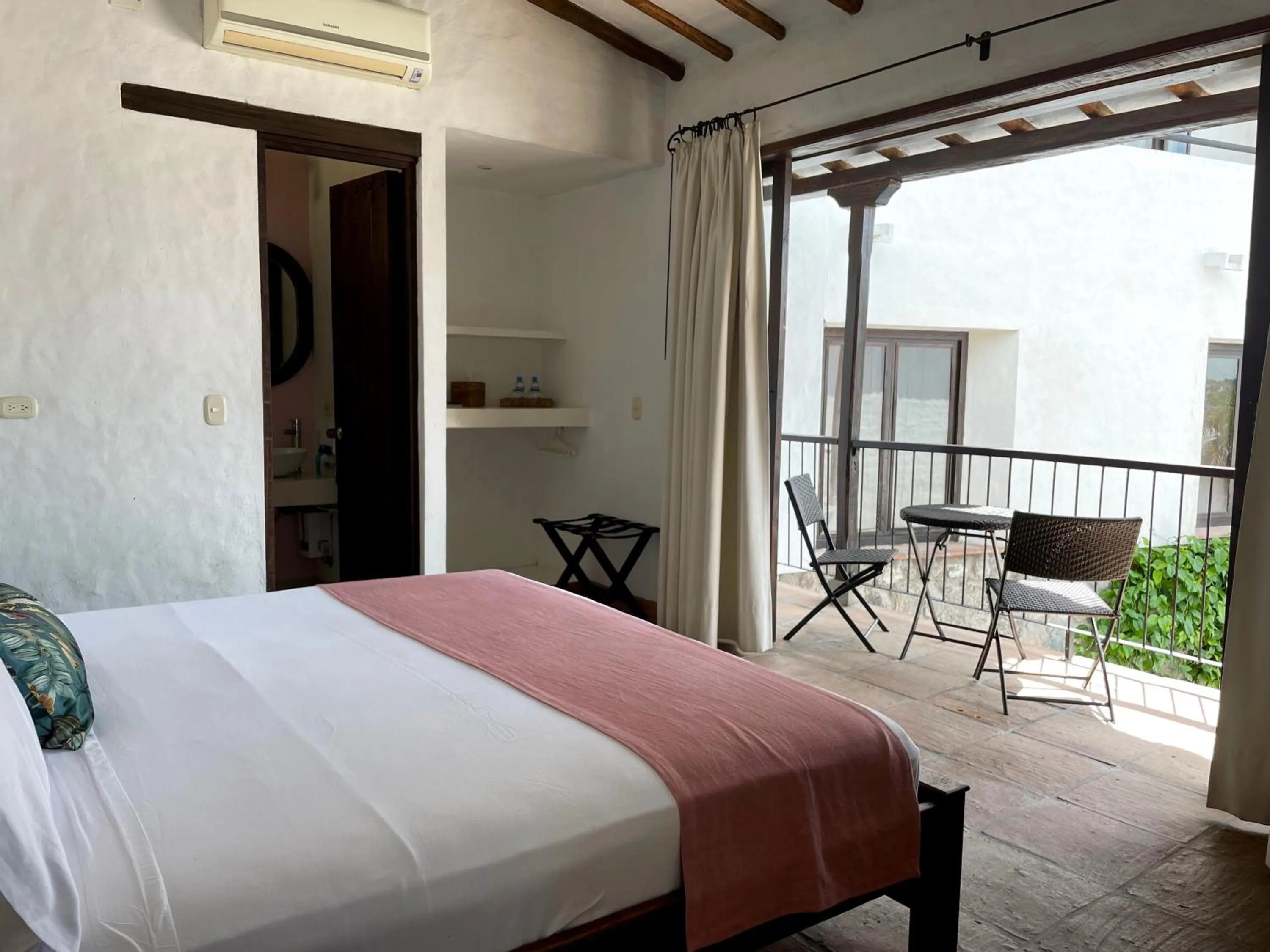 Balcony/Terrace, Bed in Hotel Boutique Posada Las Trampas