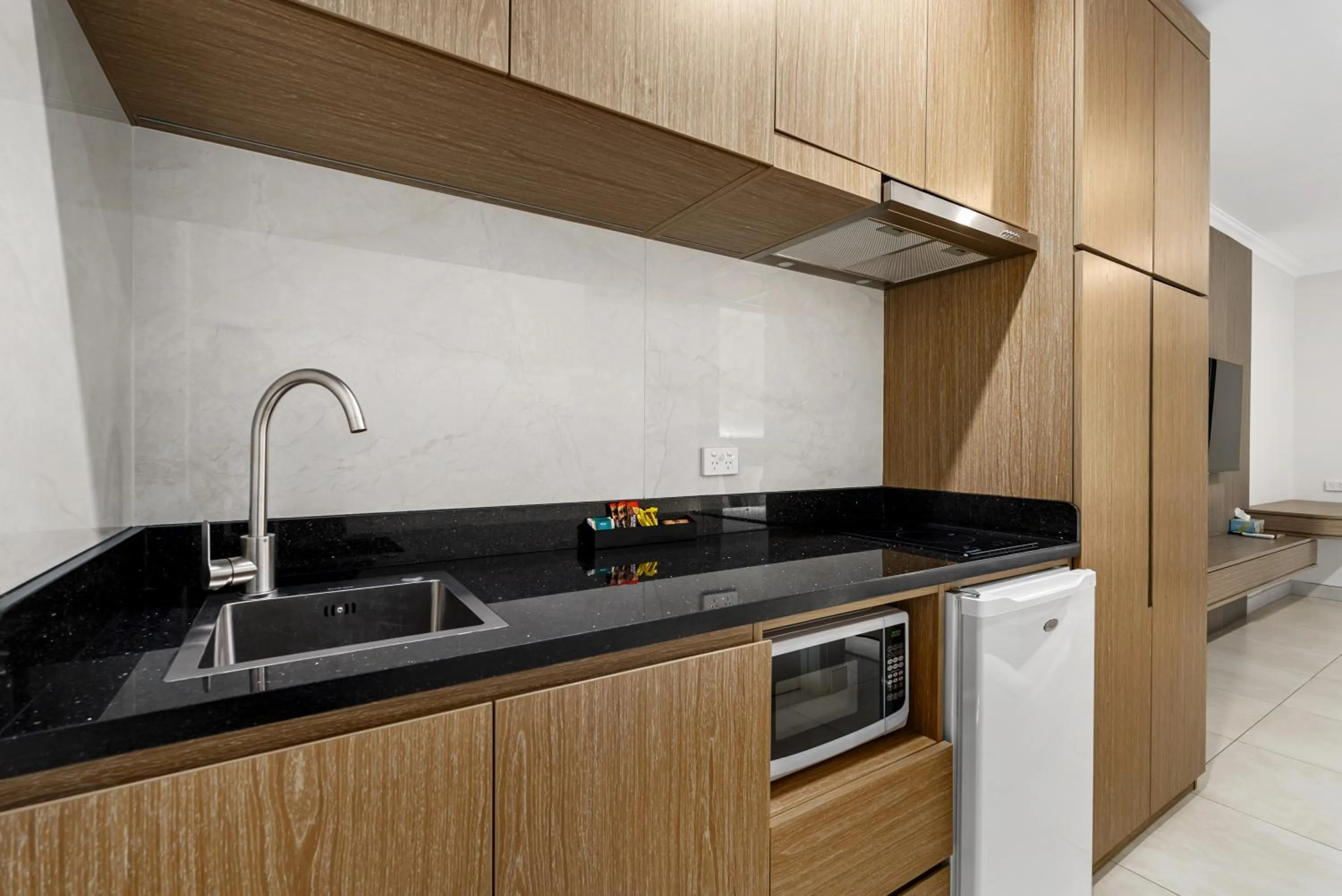 Kitchen or kitchenette in Pinjarra Resort