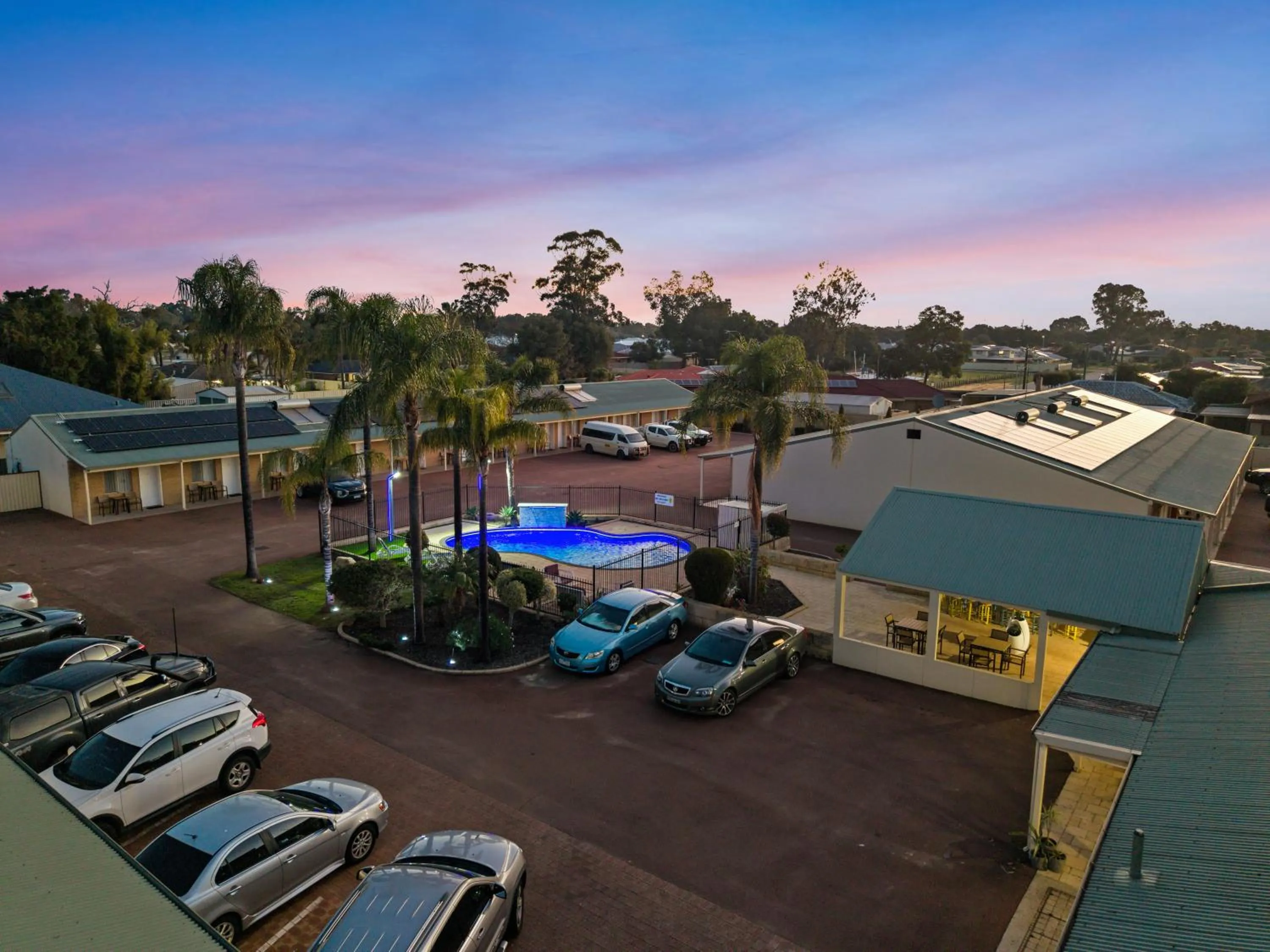 Property building in Pinjarra Resort
