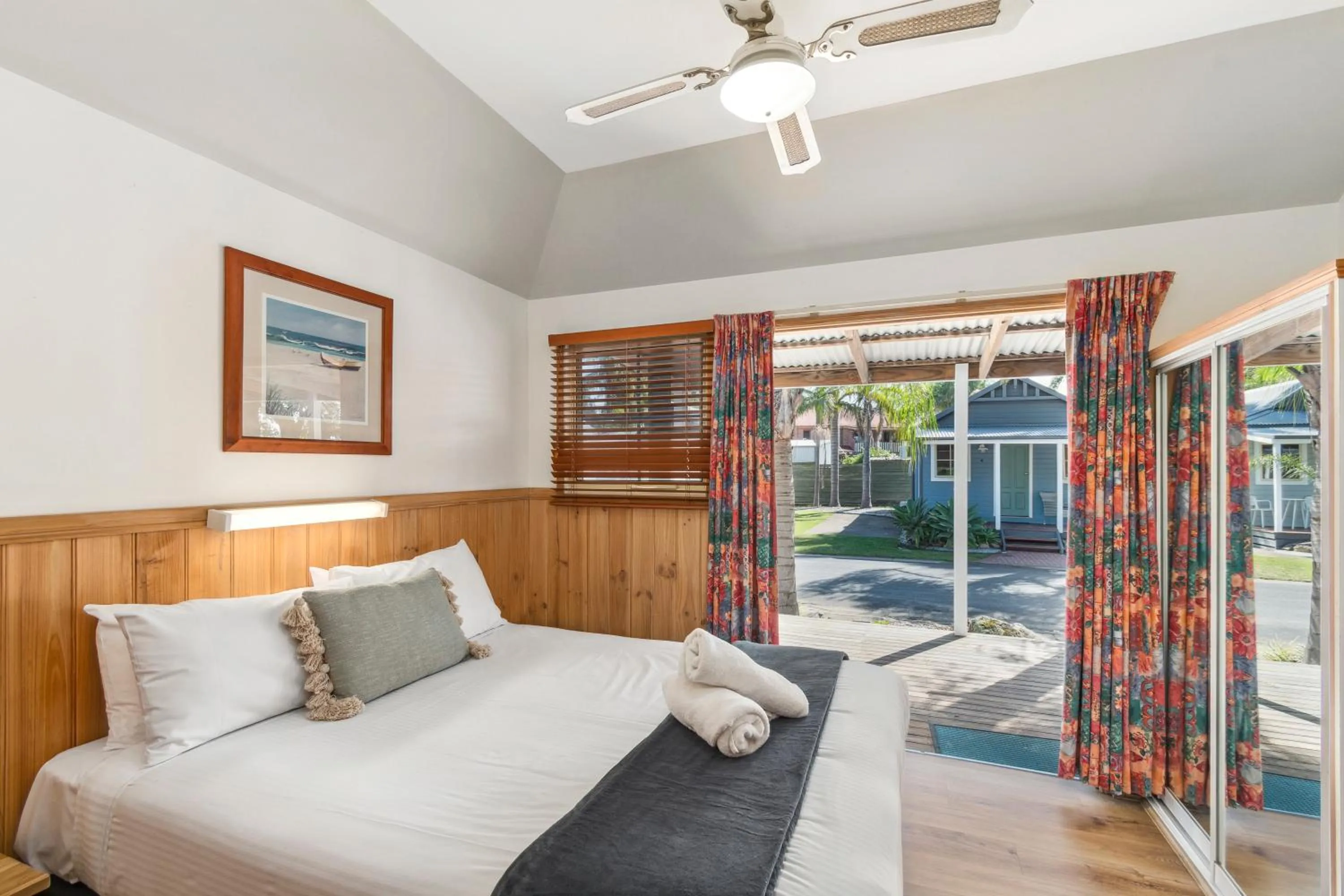 Bed in Batemans Bay Marina Resort