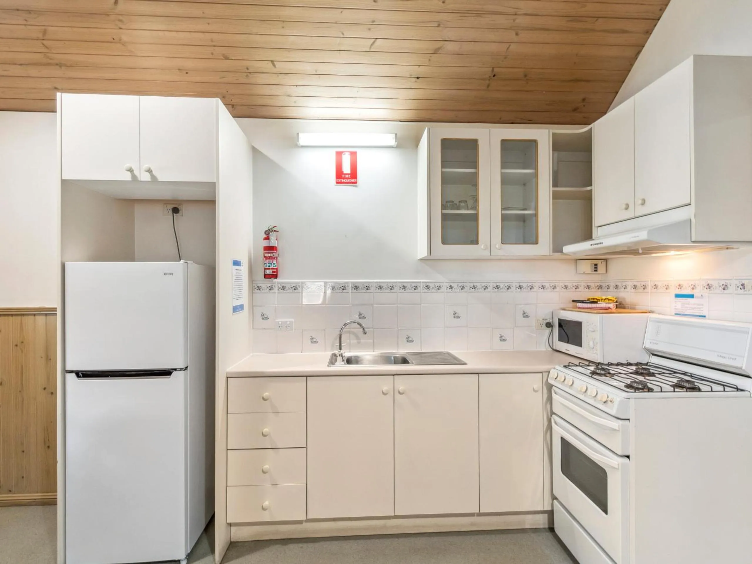 Kitchen or kitchenette in Batemans Bay Marina Resort