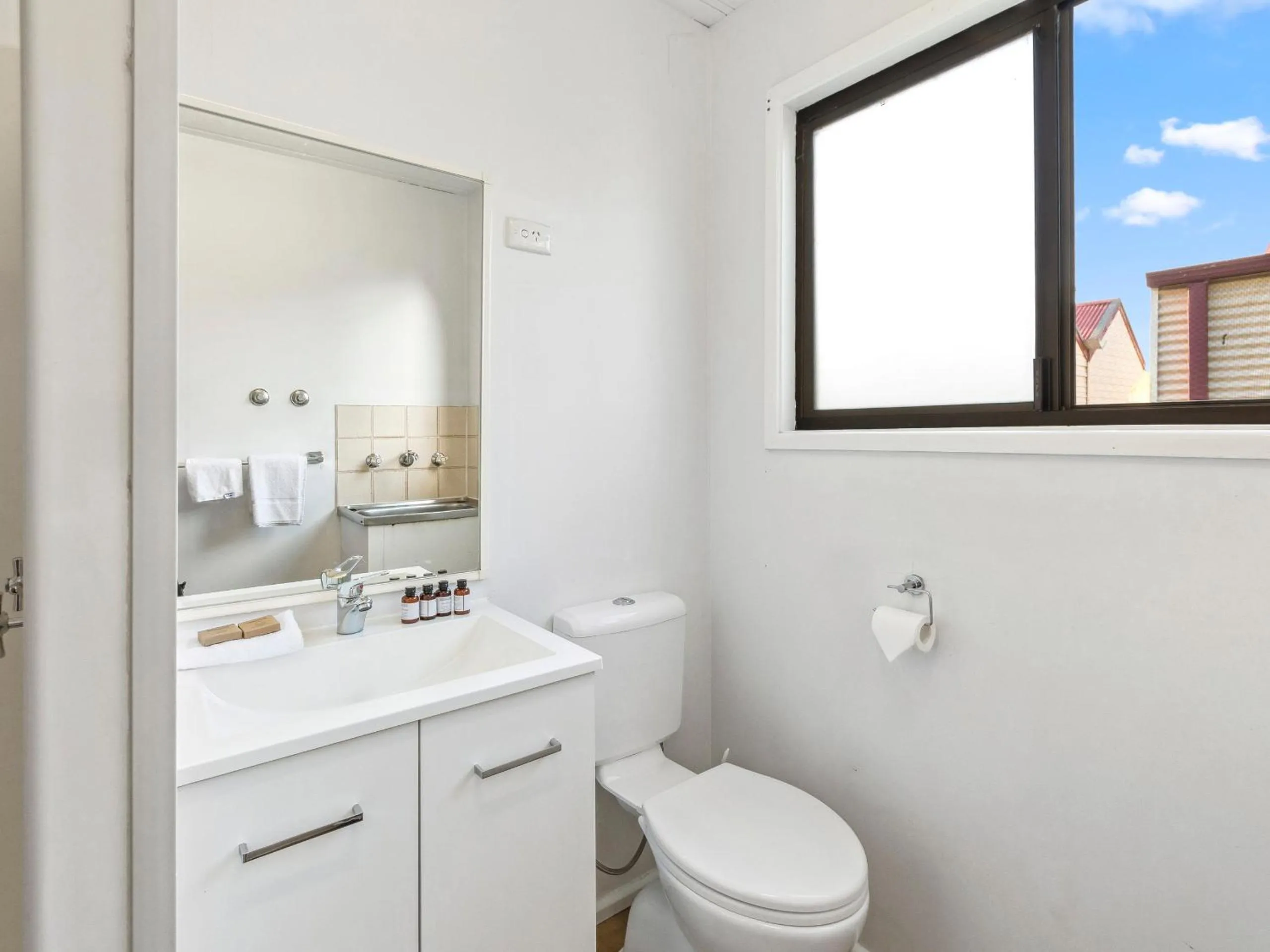 Toilet in Batemans Bay Marina Resort