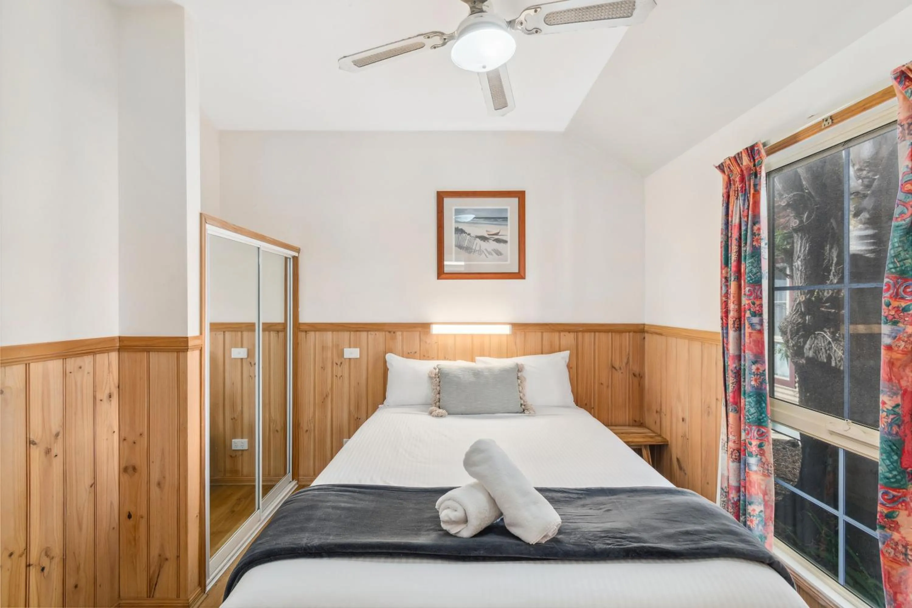 Bed in Batemans Bay Marina Resort