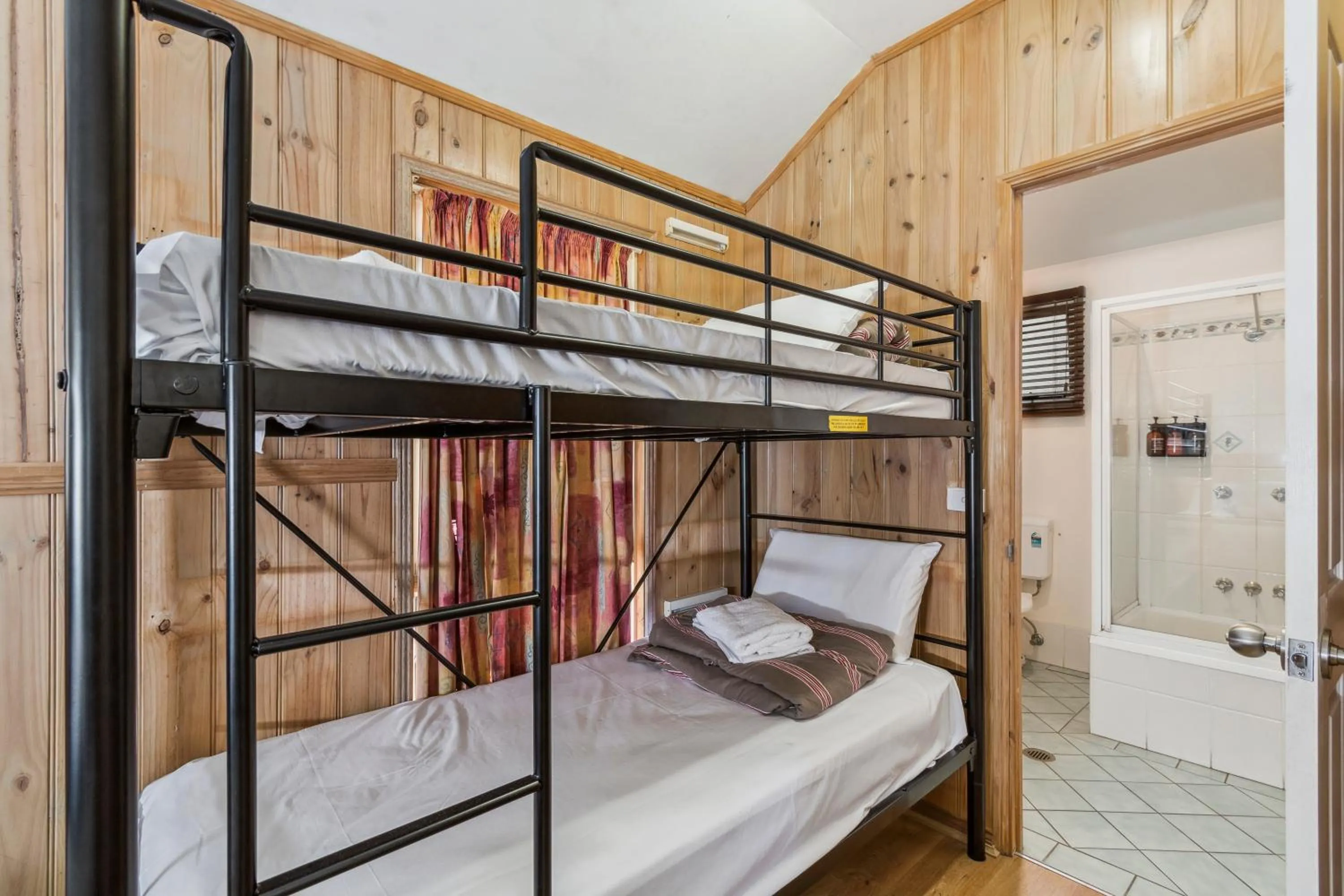 bunk bed, Bed in Batemans Bay Marina Resort