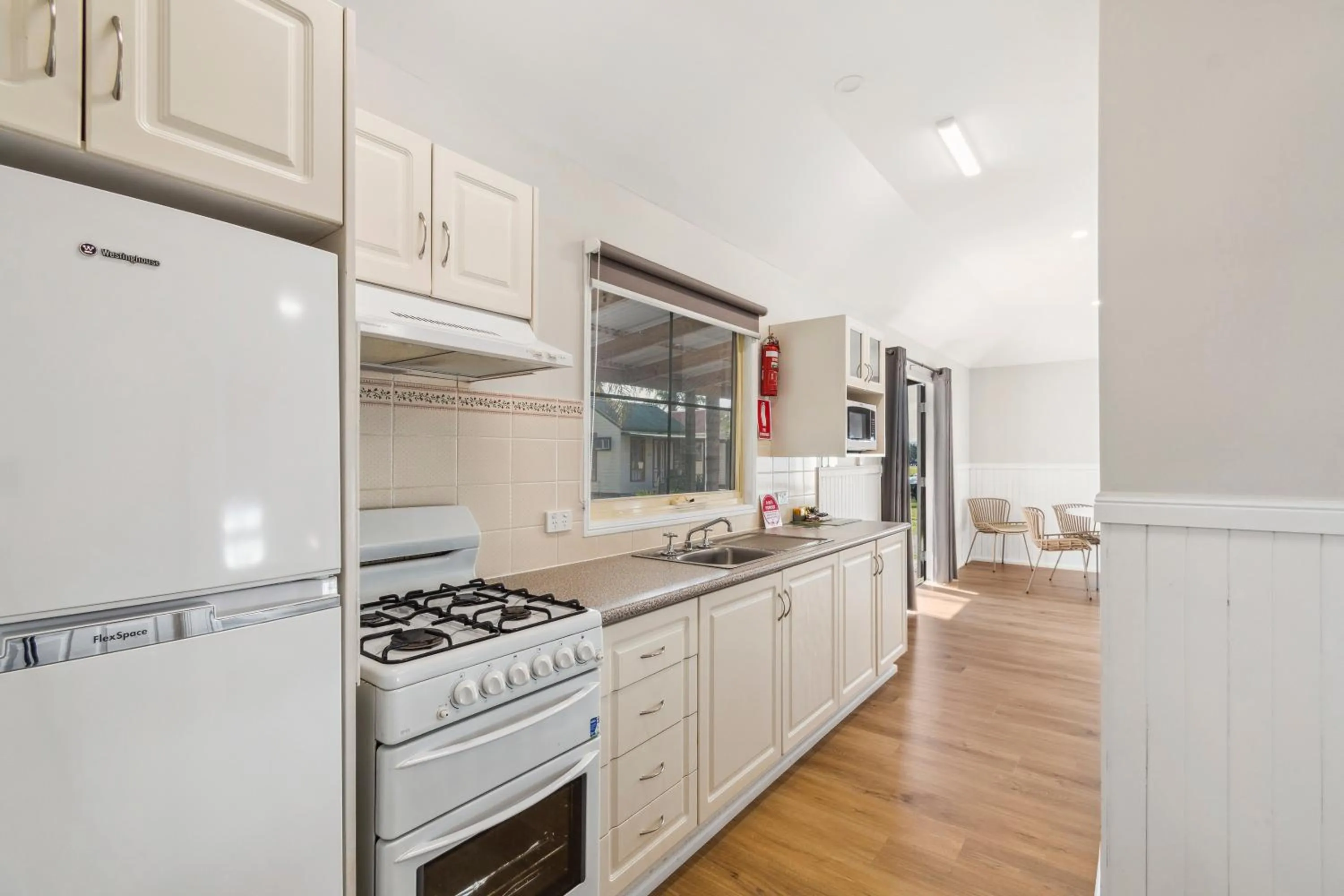 Kitchen or kitchenette in Batemans Bay Marina Resort