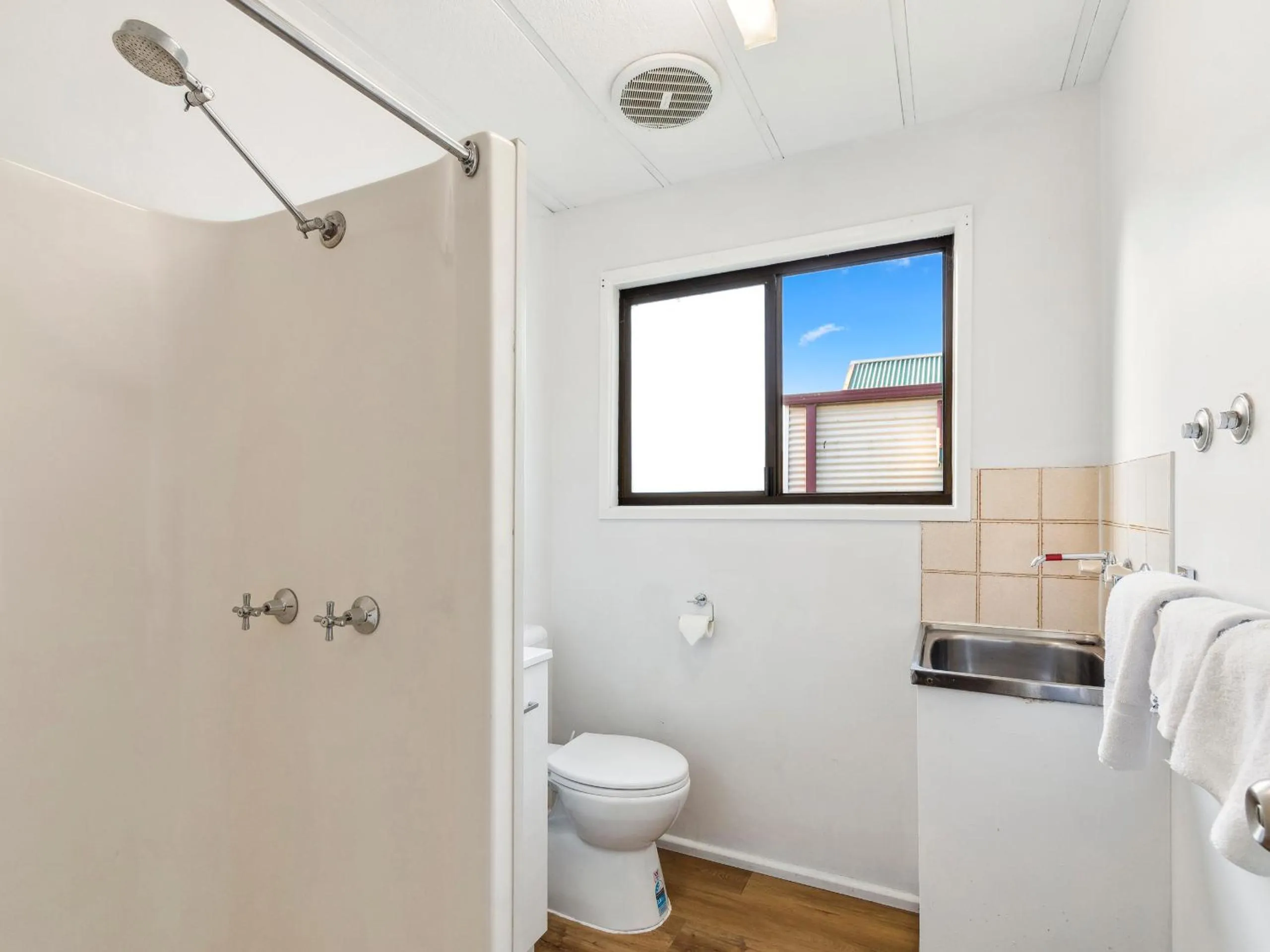 Shower in Batemans Bay Marina Resort