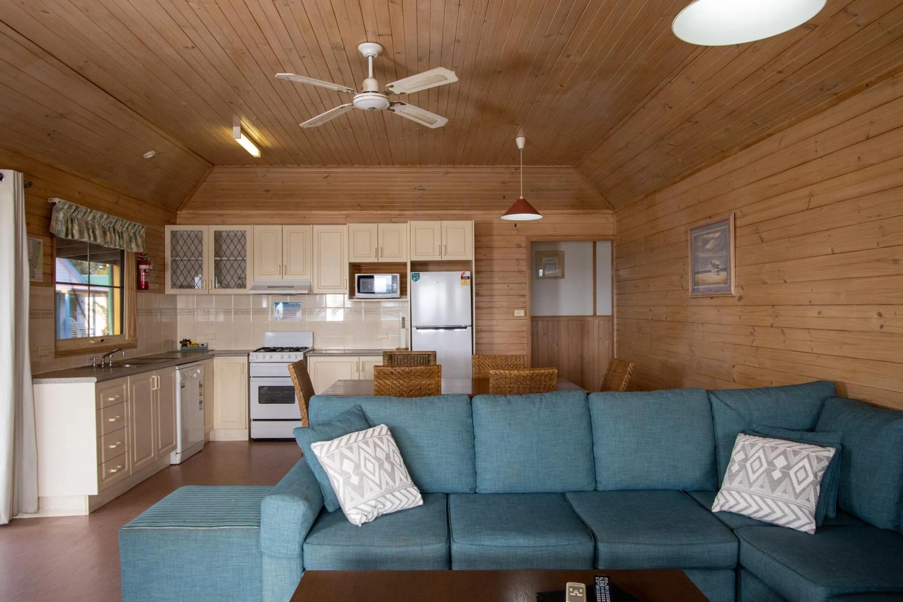 Kitchen or kitchenette in Batemans Bay Marina Resort