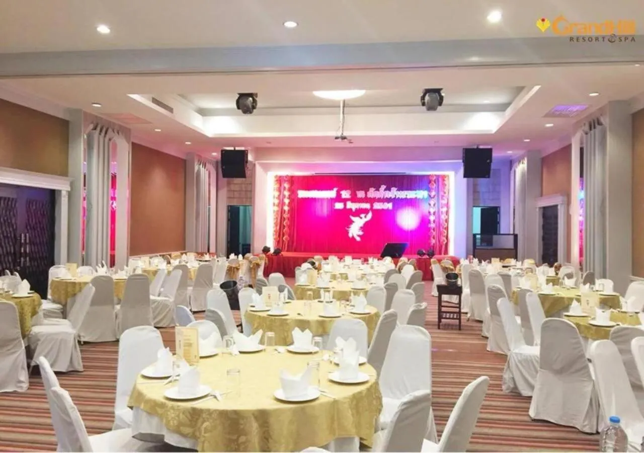Banquet/Function facilities in Grand Hill Resort and Spa