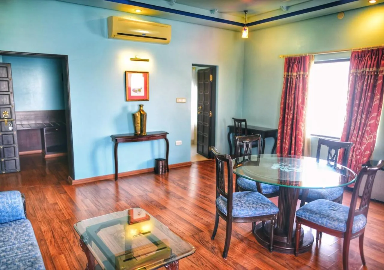 Dining area in jüSTa Lake Nahargarh Palace, Chittorgarh