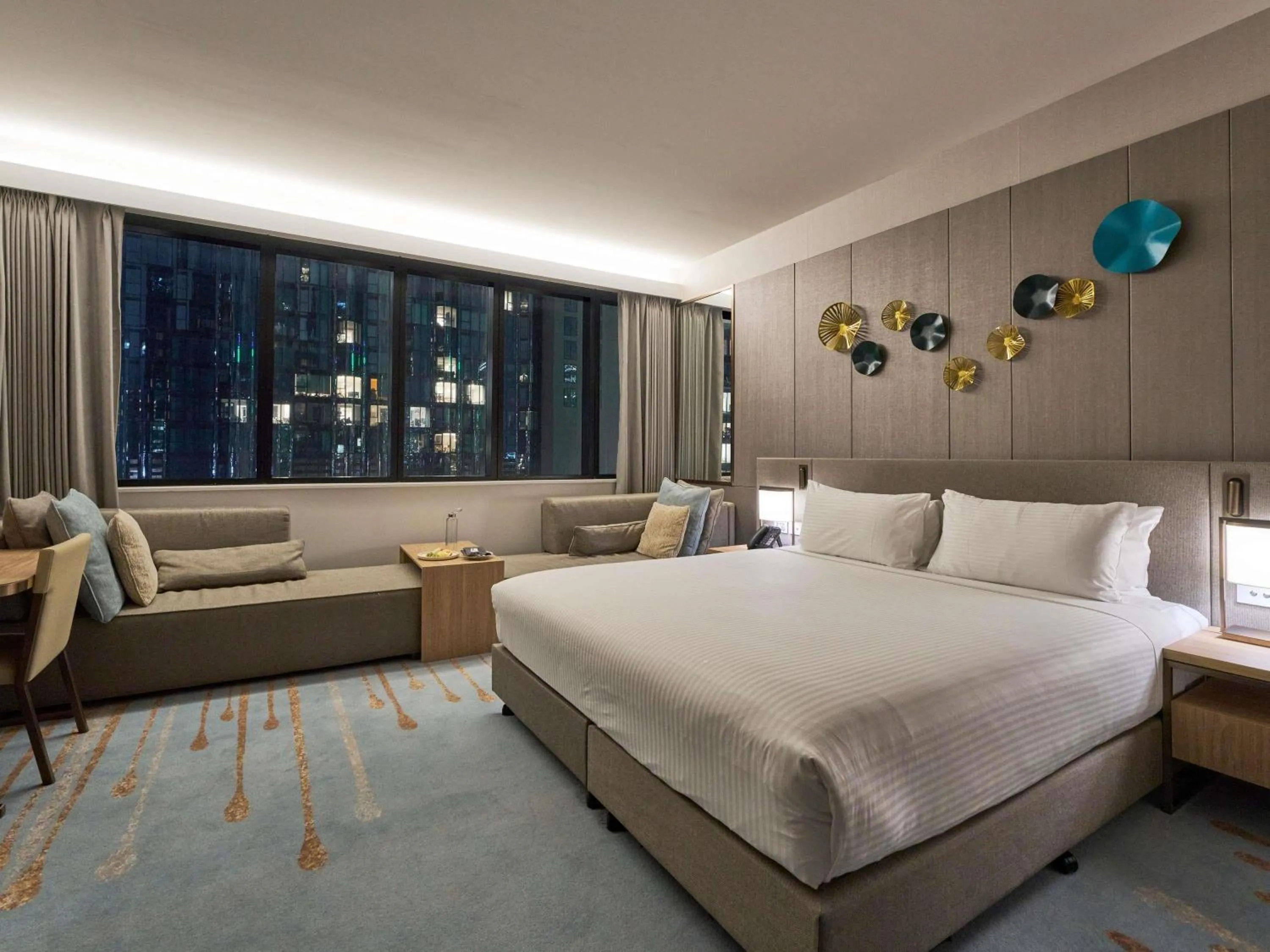 Bedroom, Bed in Novotel Melbourne Central