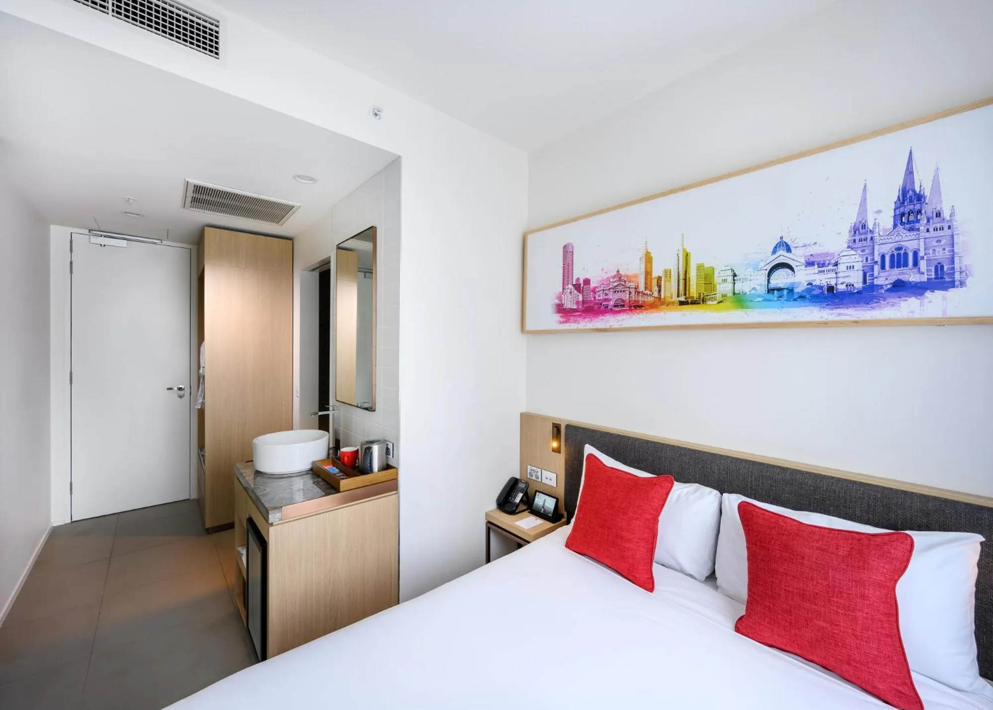 Decorative detail, Bed in ibis Melbourne Central