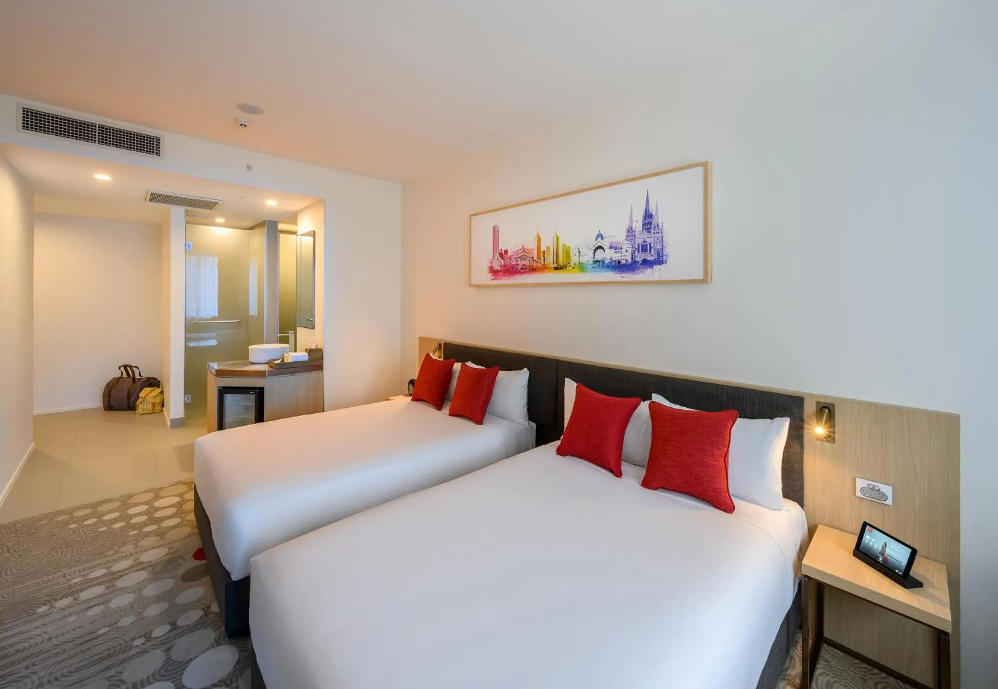 Bed in ibis Melbourne Central