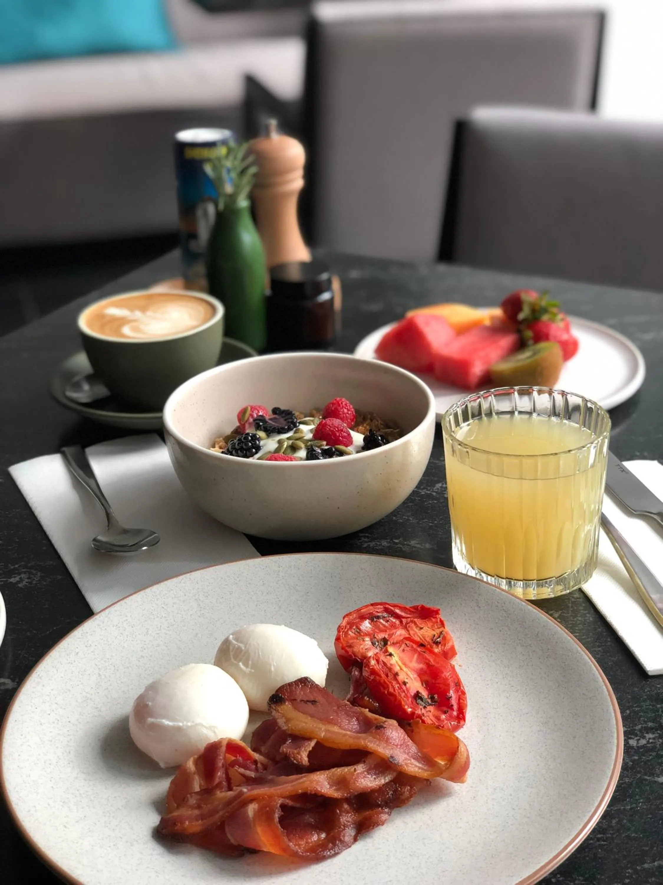 Breakfast in ibis Melbourne Central