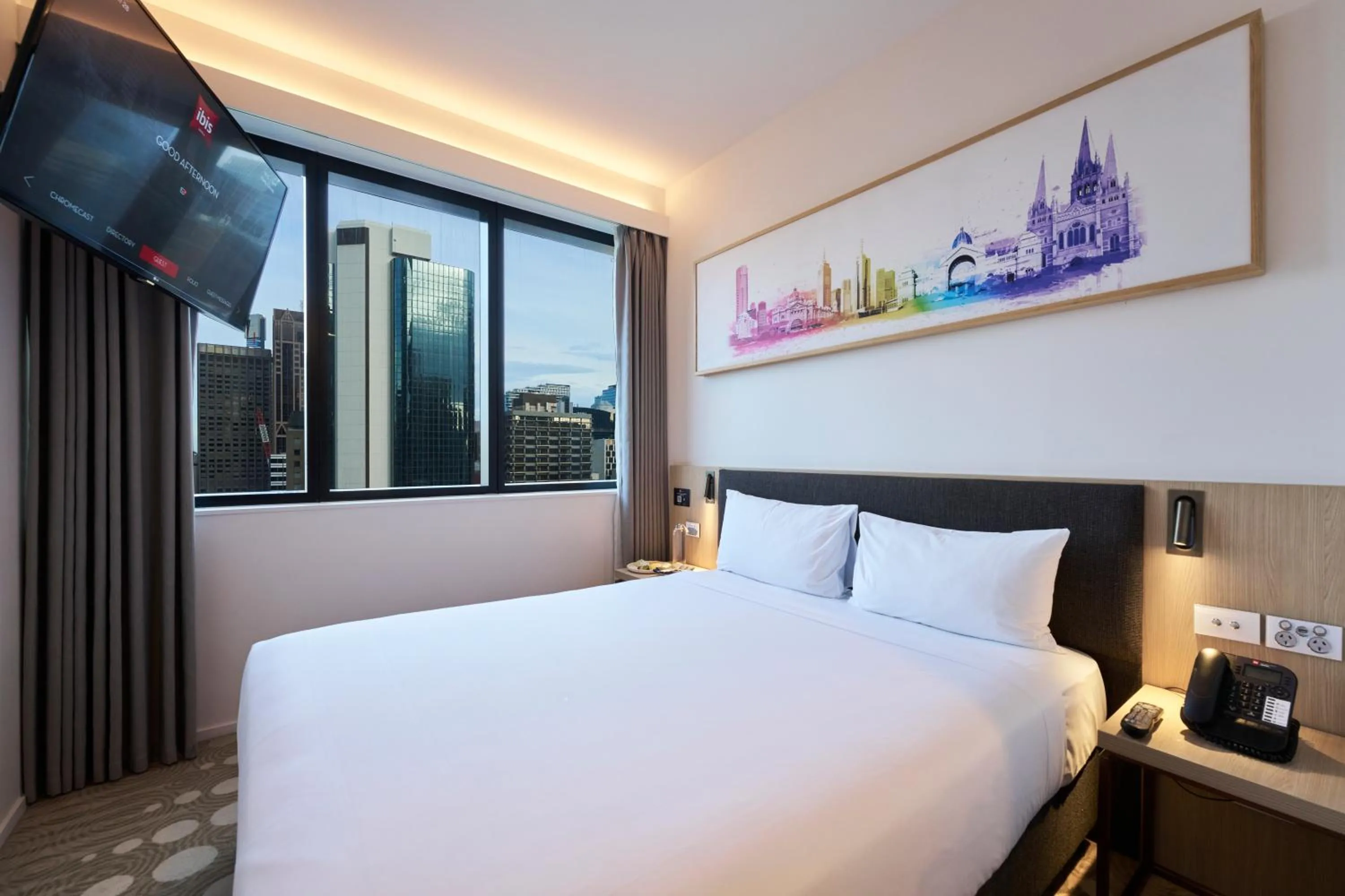 Bed in ibis Melbourne Central