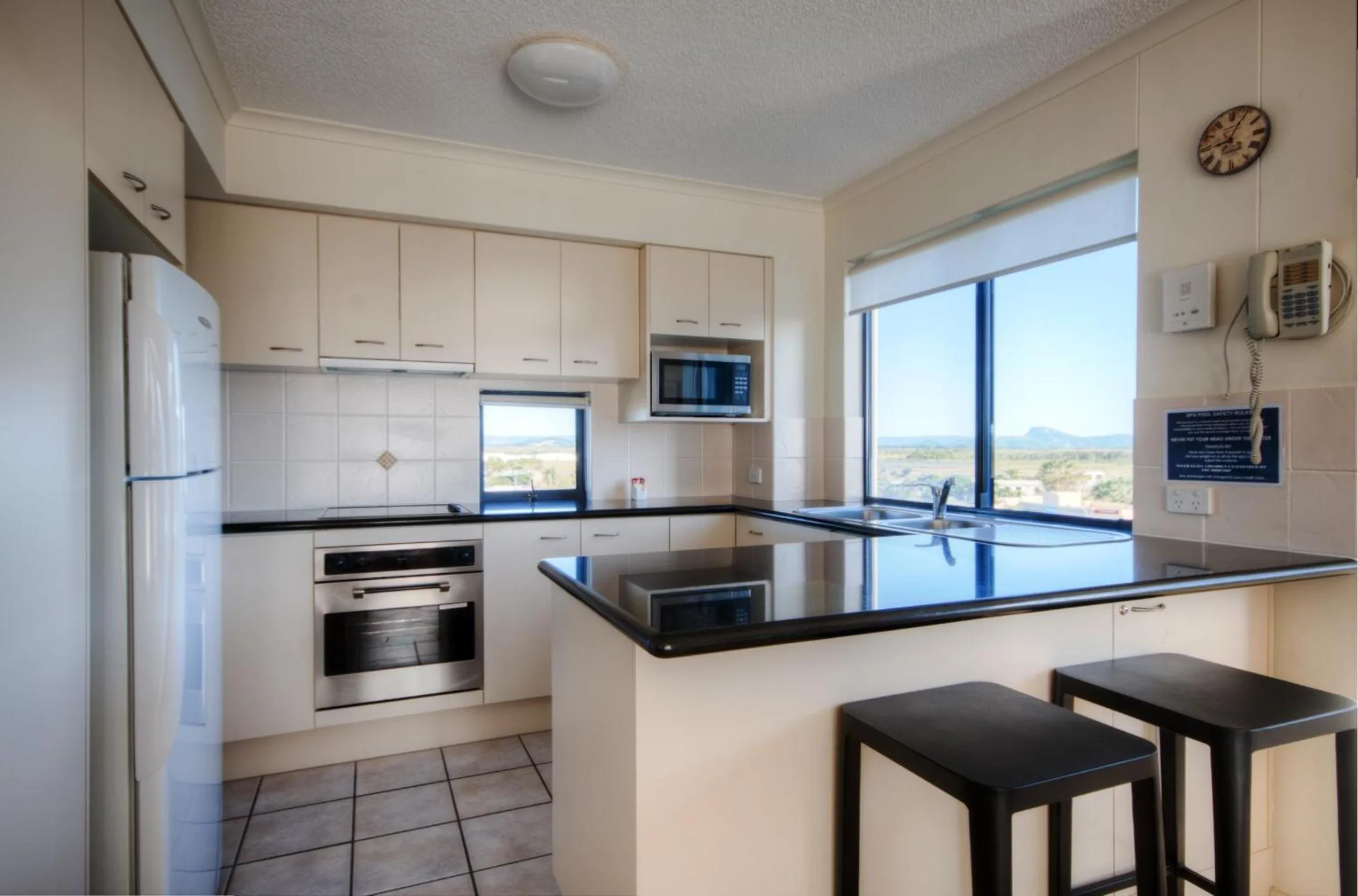 Kitchen or kitchenette in Atlantis Marcoola