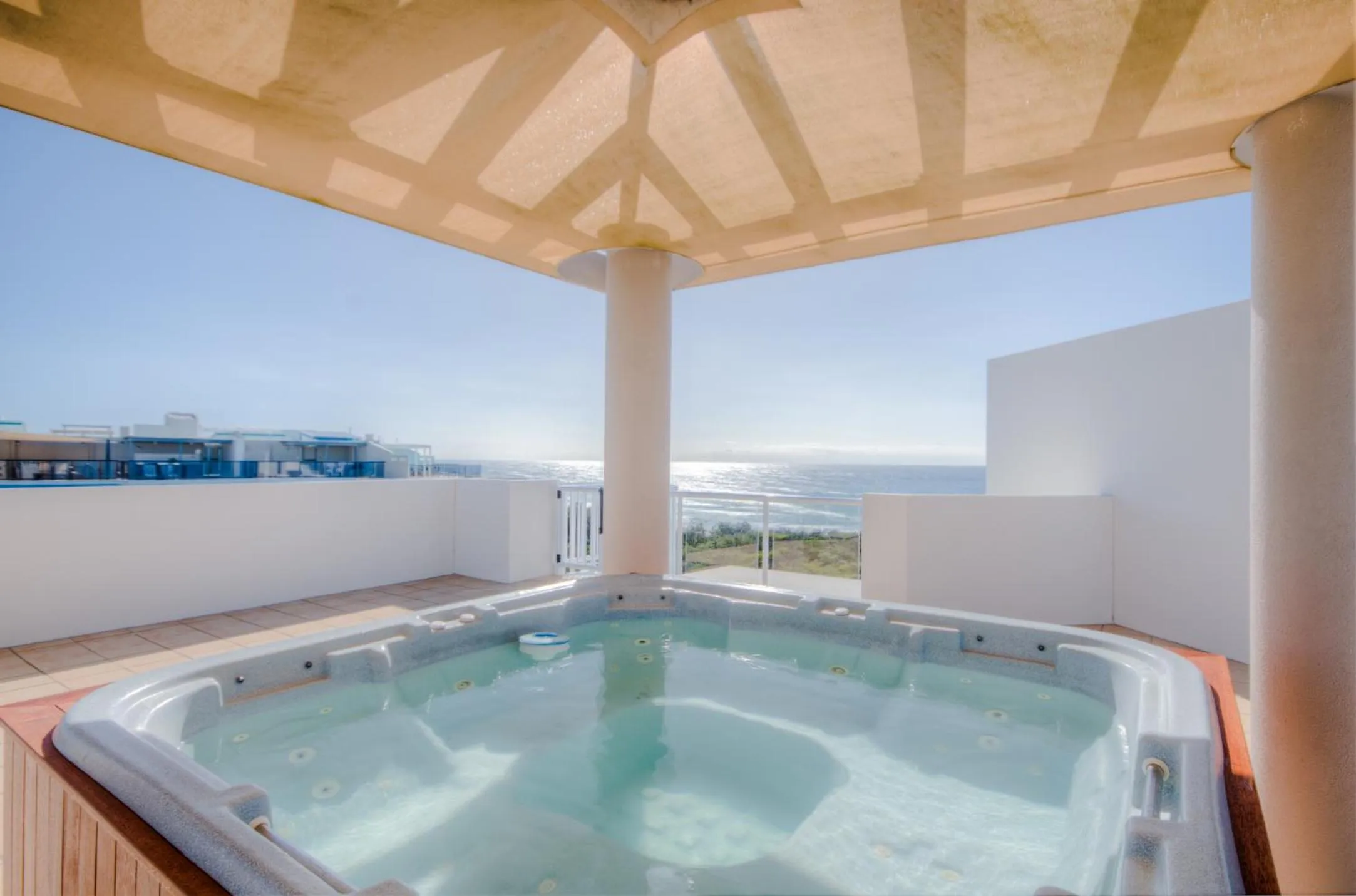 Hot Tub in Atlantis Marcoola