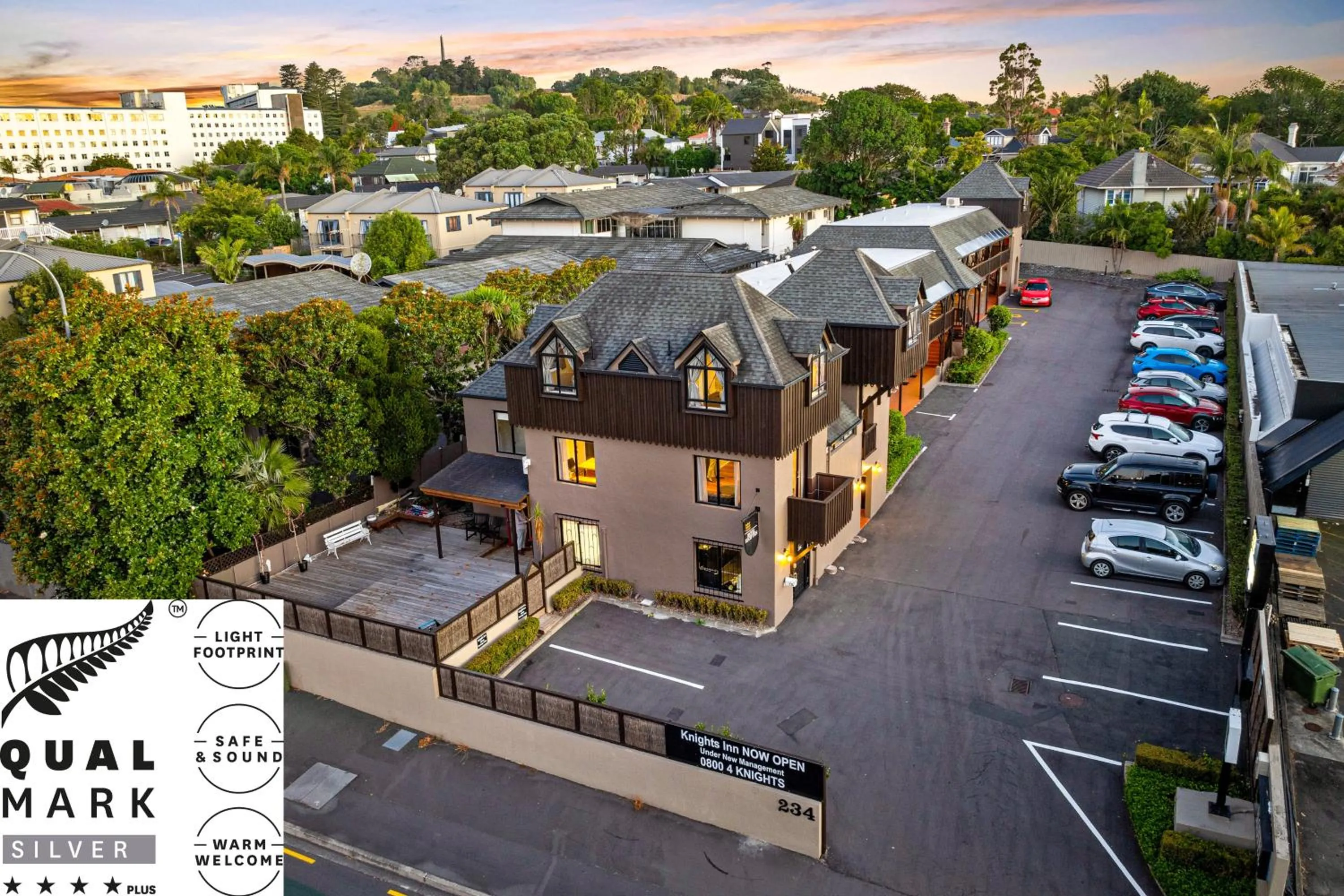 Property building in Knights Inn