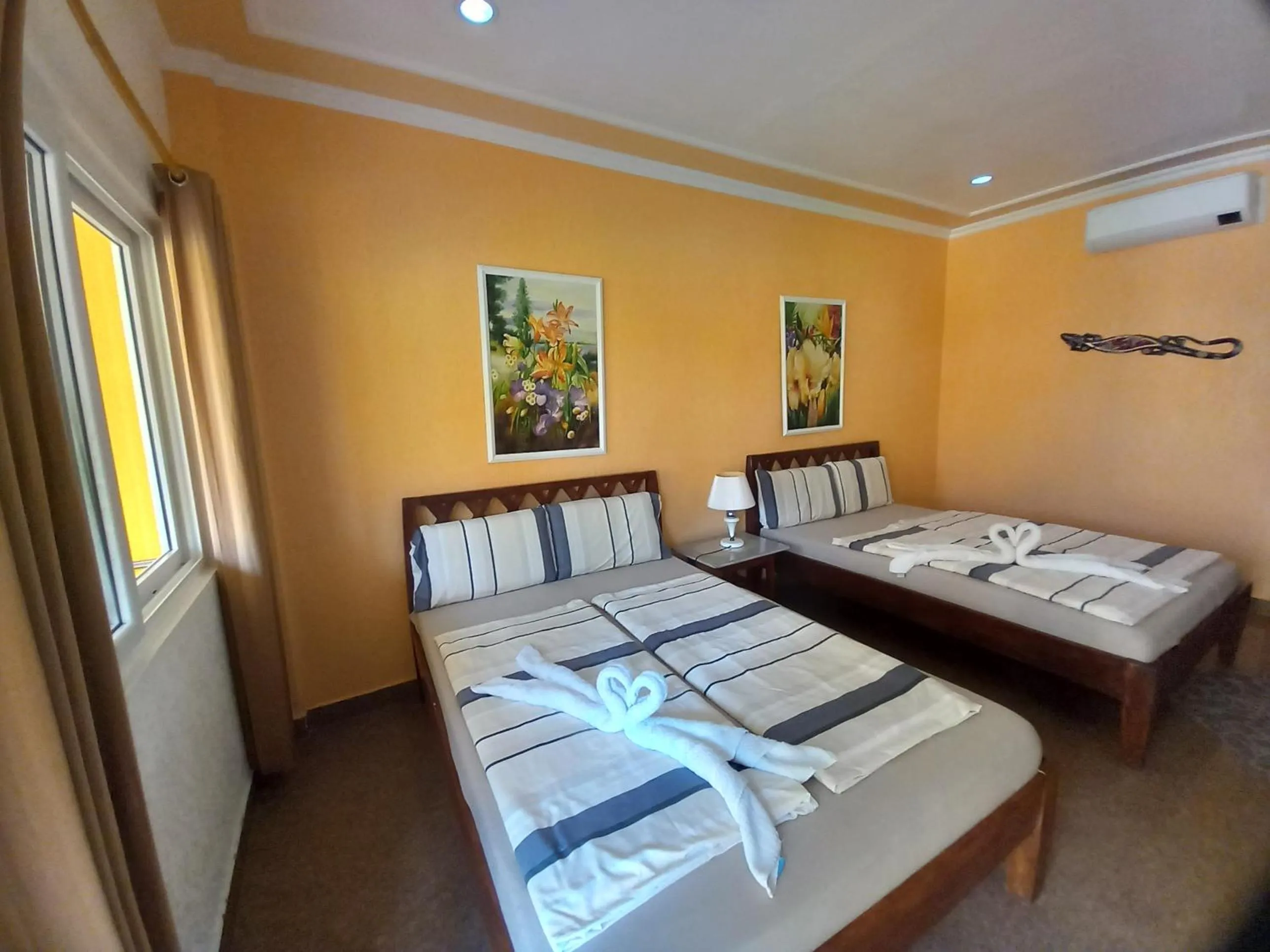 Family, Bed in Malapascua Garden Resort