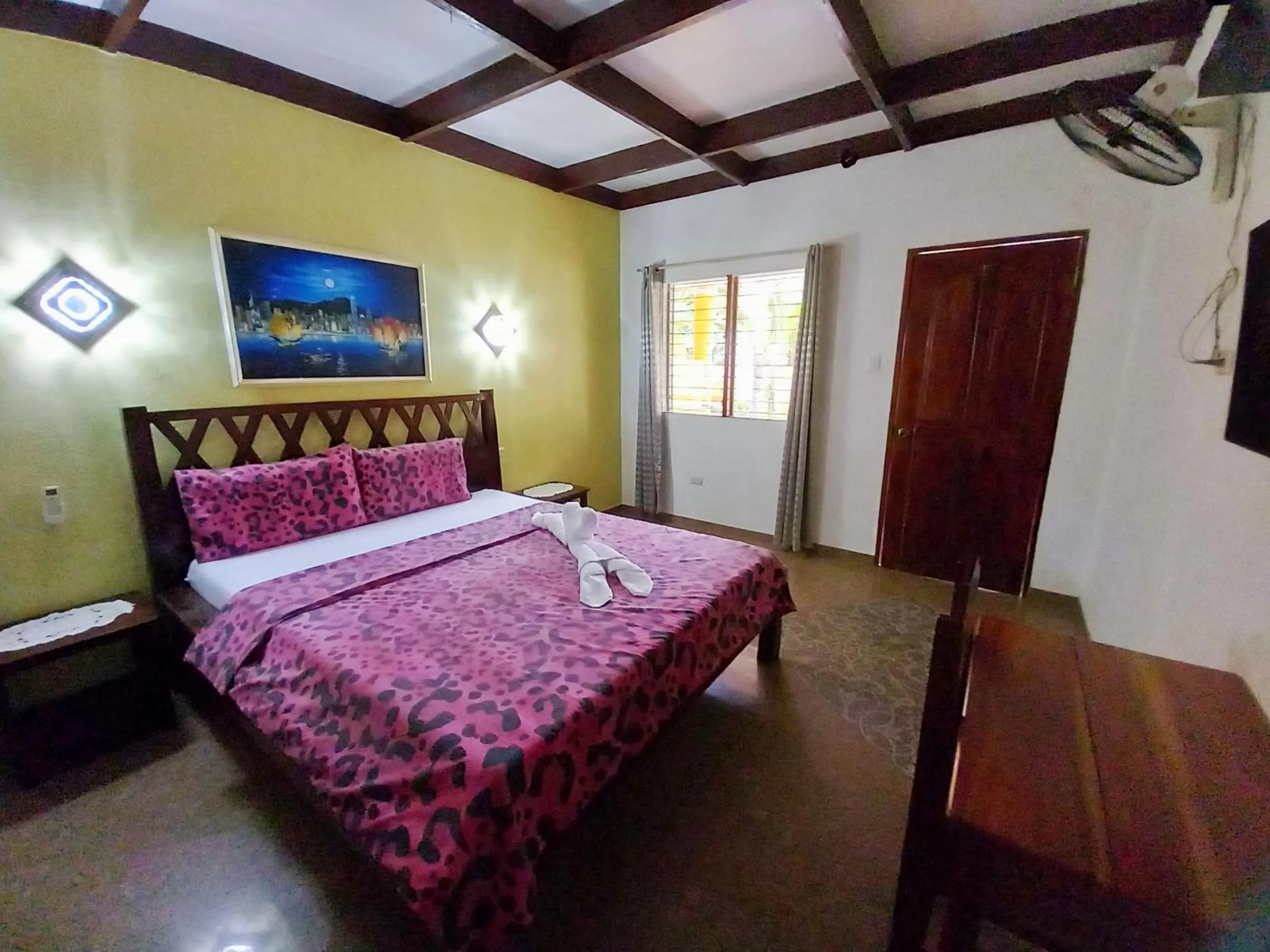 Bedroom, Bed in Malapascua Garden Resort