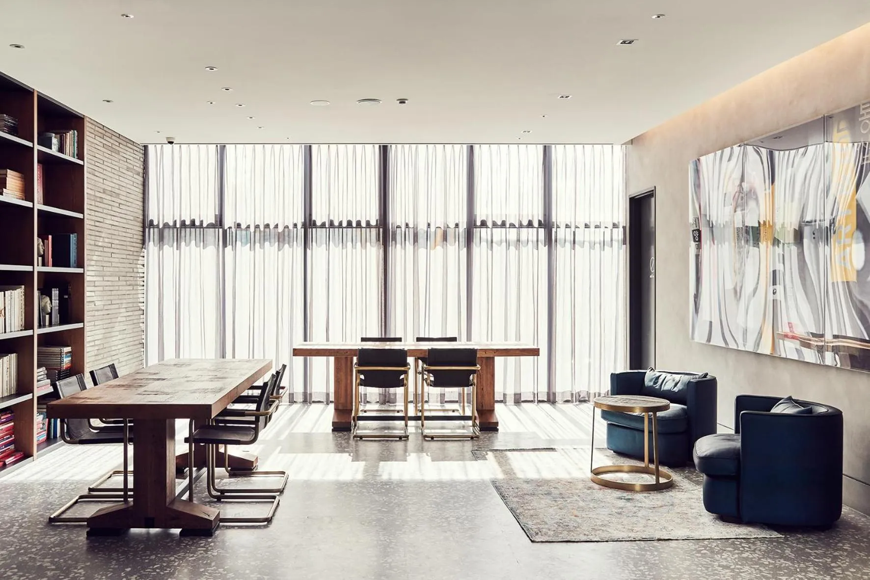 Library in La Casa hotel Gwangmyeong