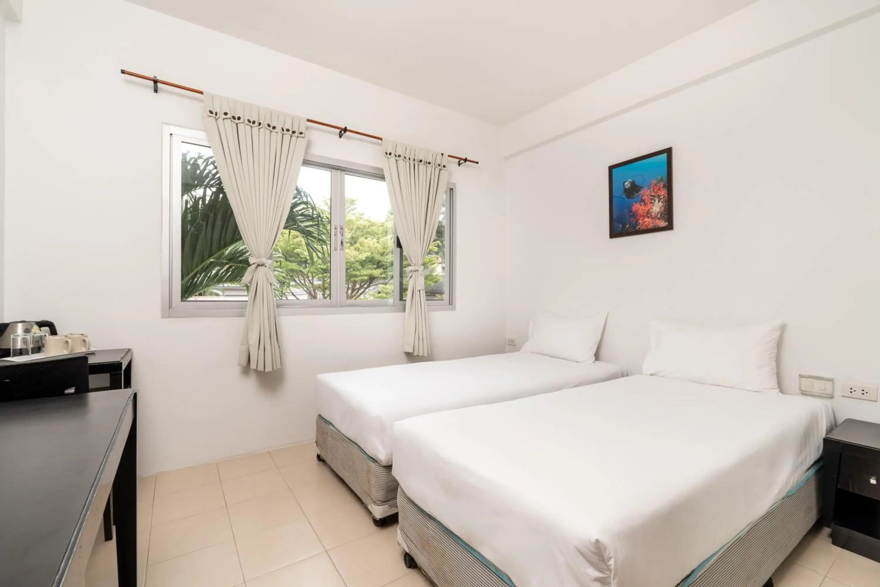 Standard Double or Twin Room in PP Charlie Beach Resort Standard Double or Twin Room in PP Charlie Beach Resort