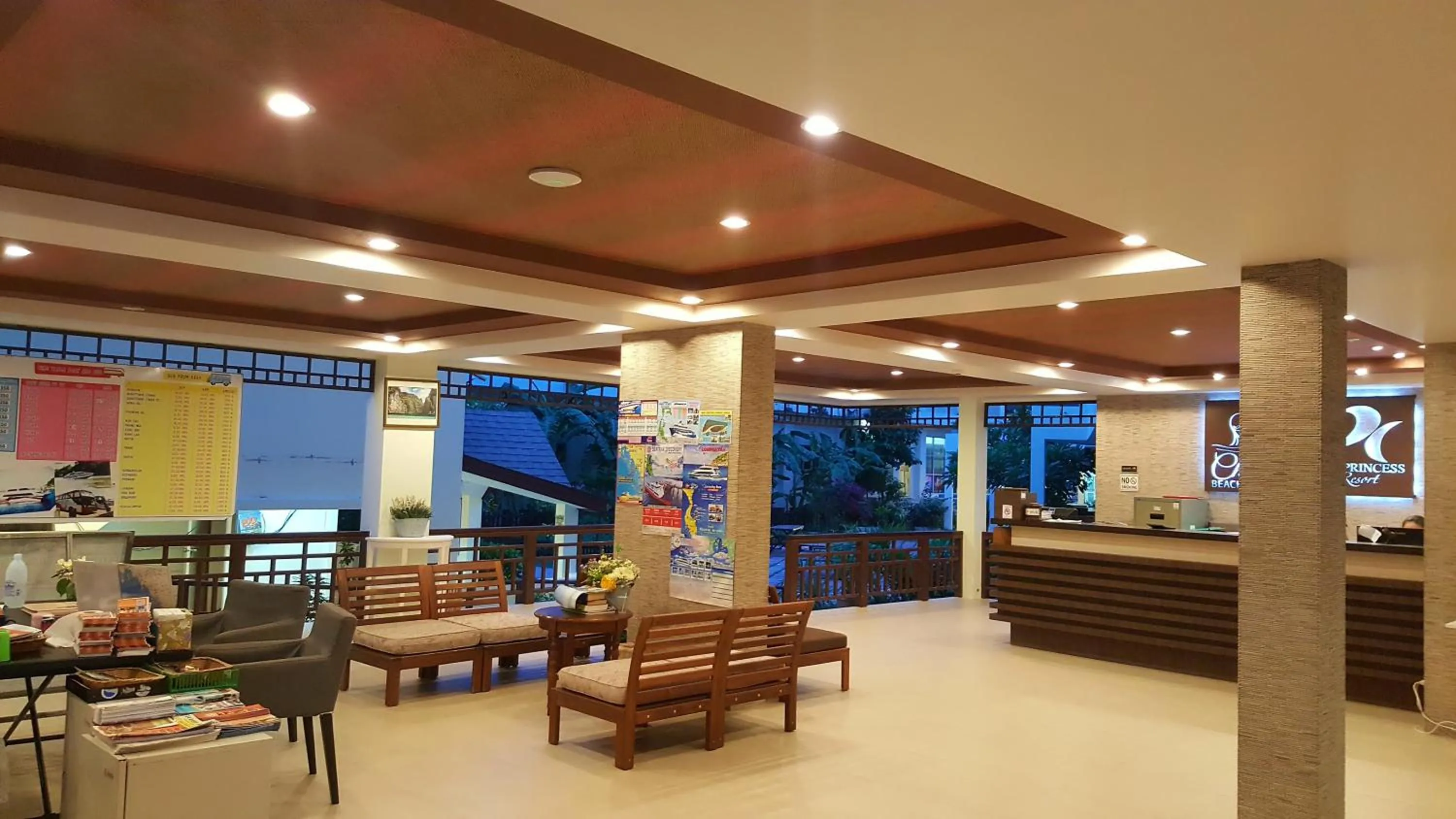 Lobby or reception in PP Charlie Beach Resort