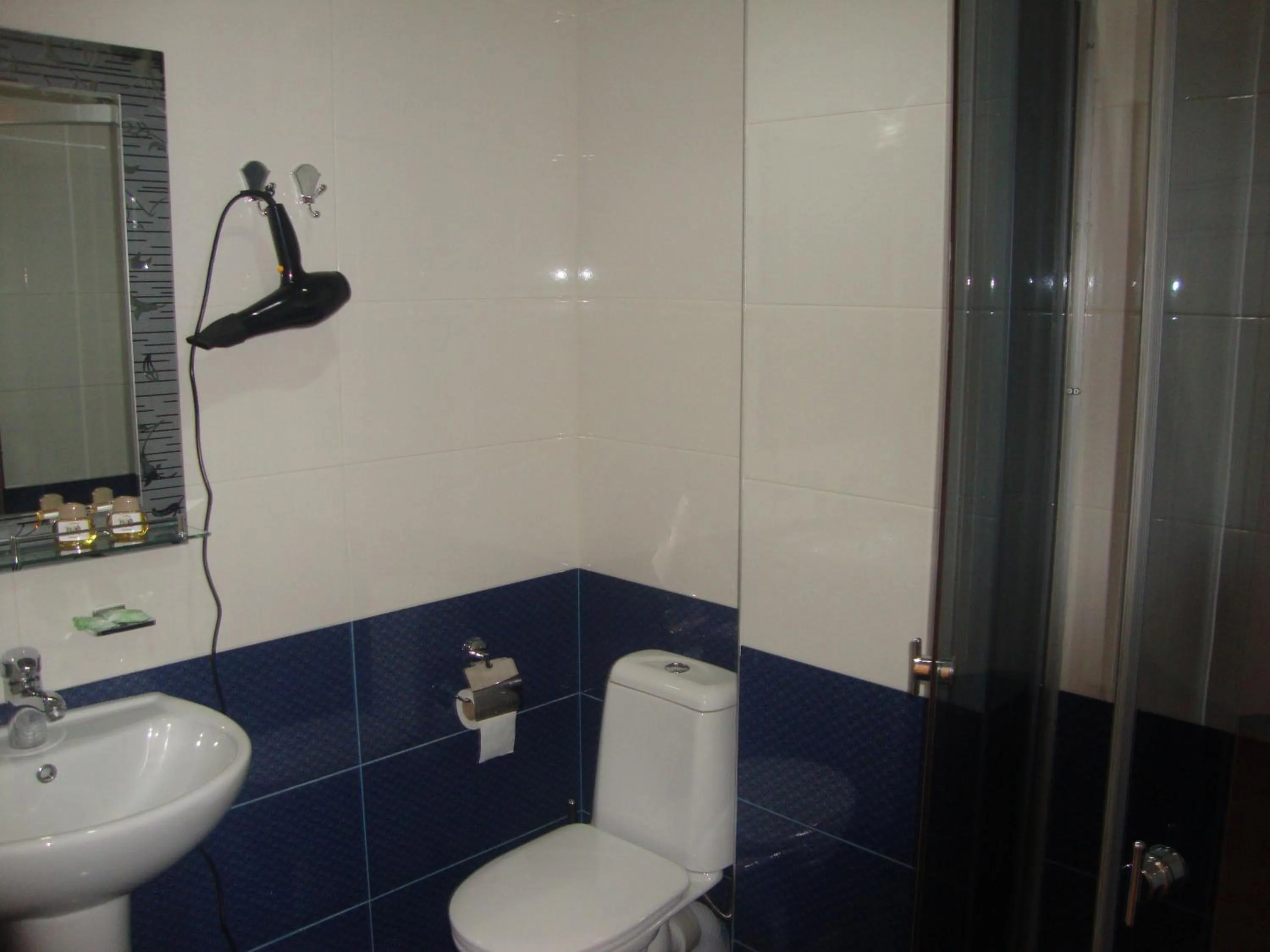 Bathroom in Marani Hotel