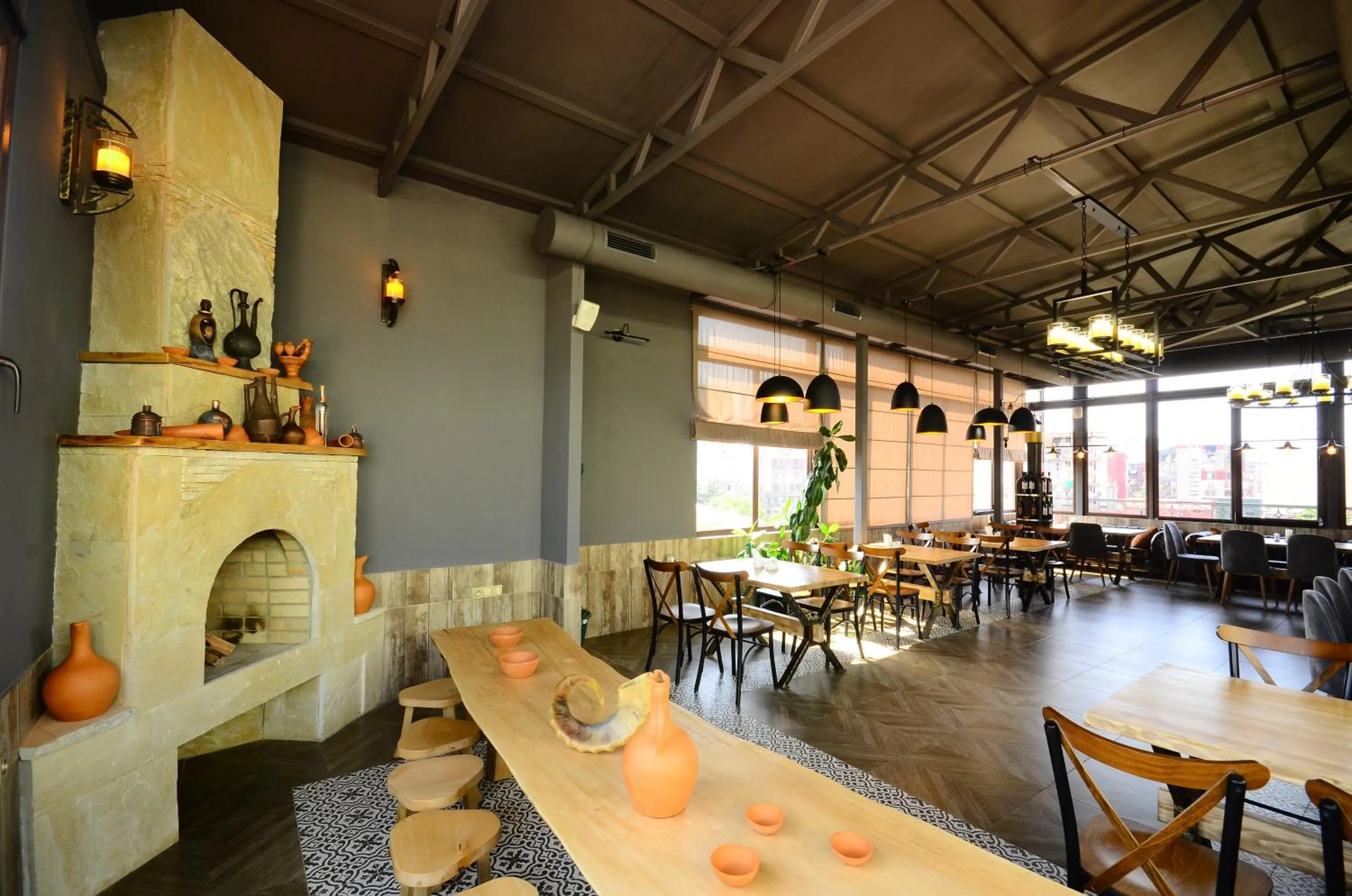 Restaurant/places to eat in Marani Hotel