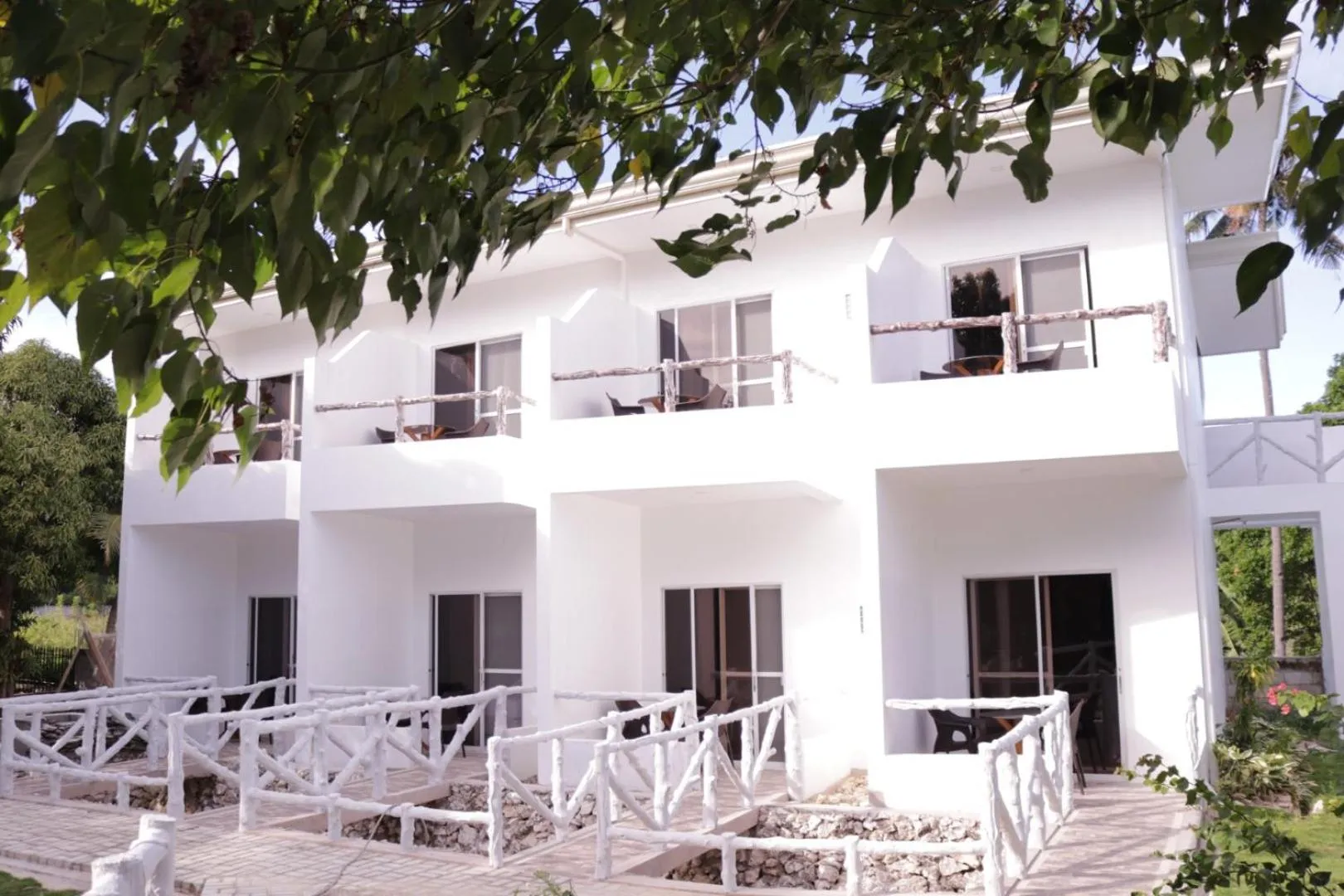 Property building in Meili Beach Resort