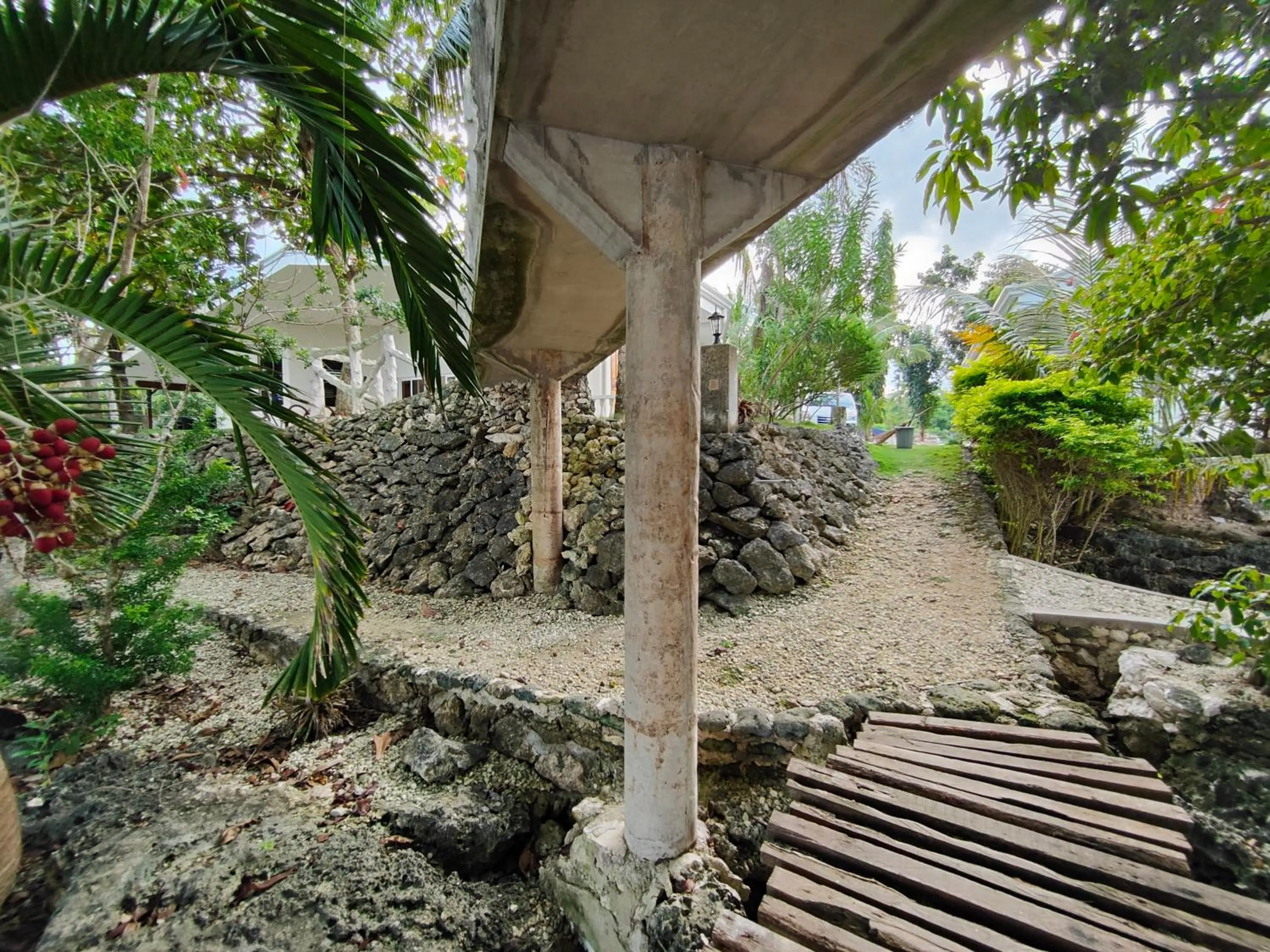 Garden in Meili Beach Resort