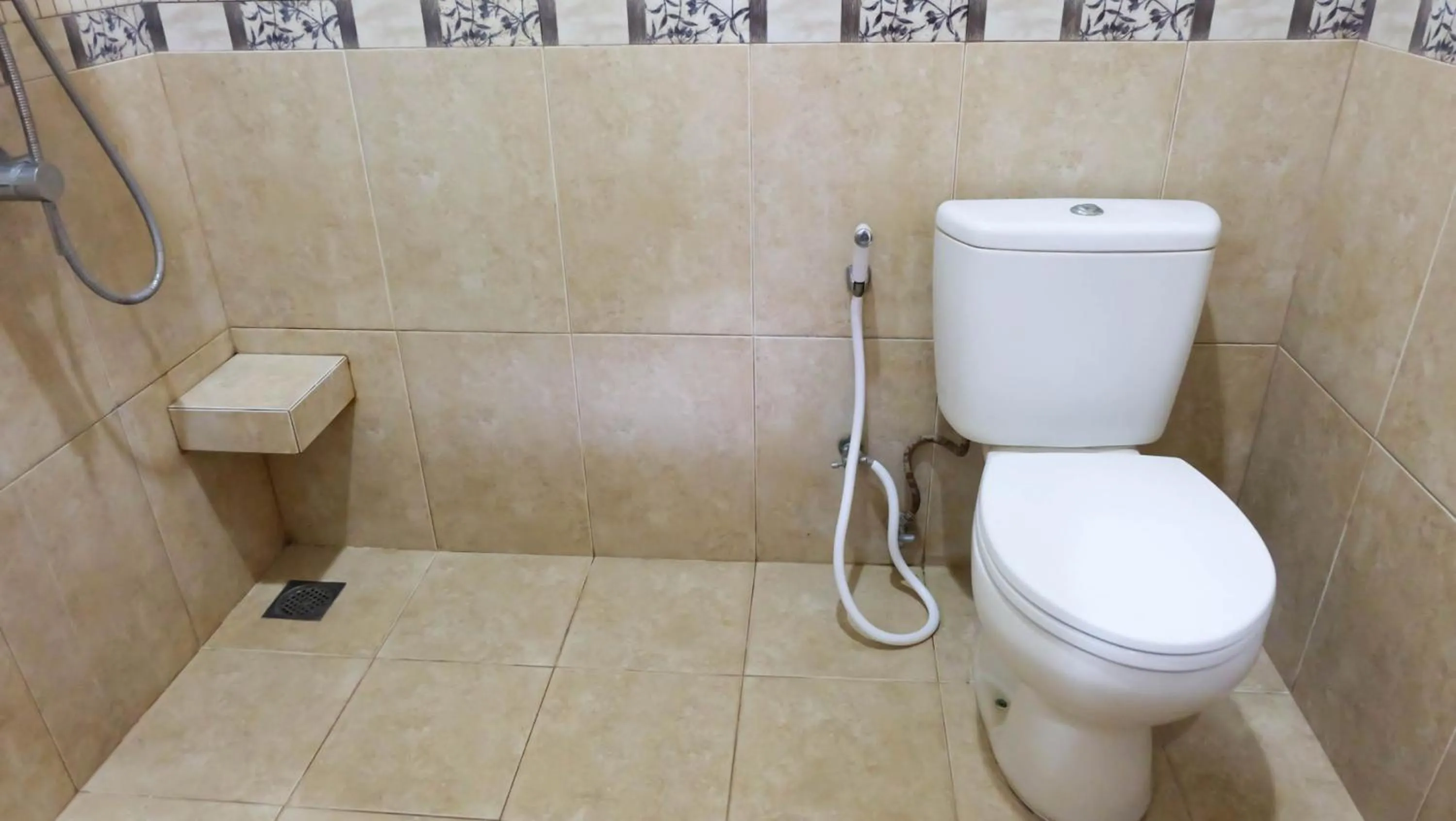 Bathroom in Homestay Jogja Pogung Dekat UGM by Simply Homy