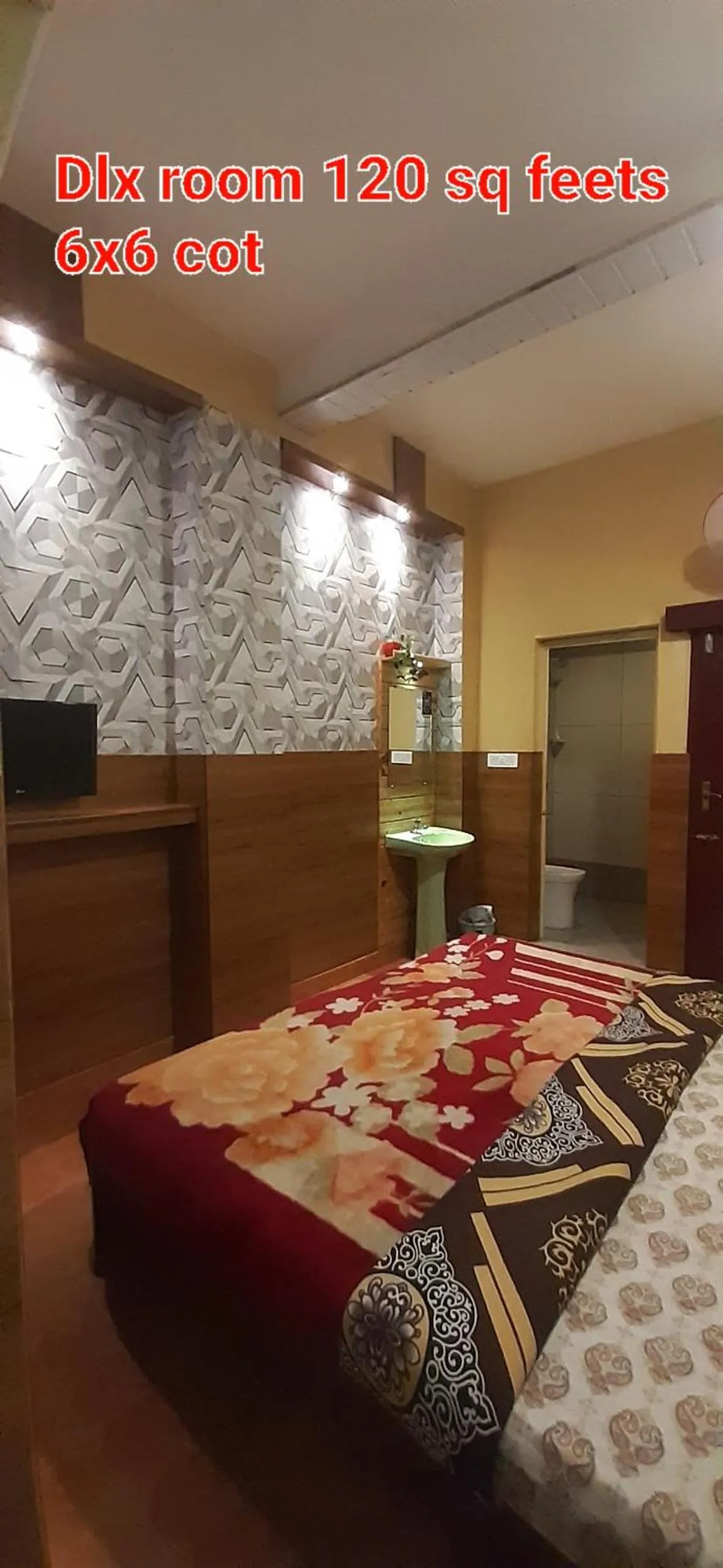 Bed in Greenview holiday inn