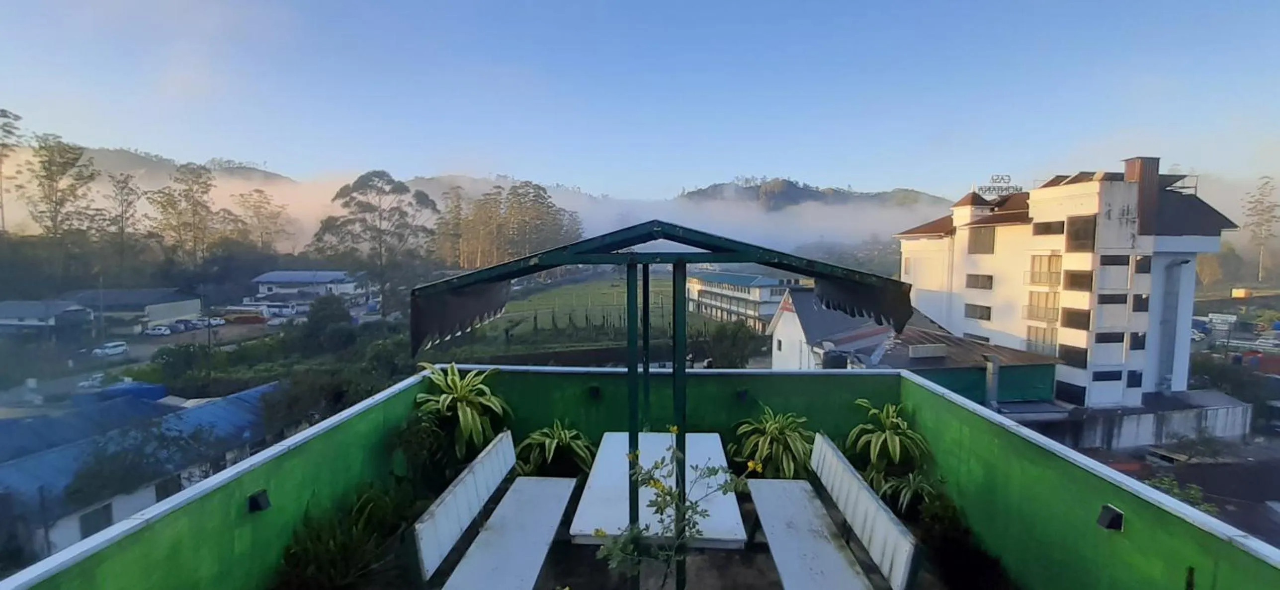 Balcony/Terrace in Greenview holiday inn