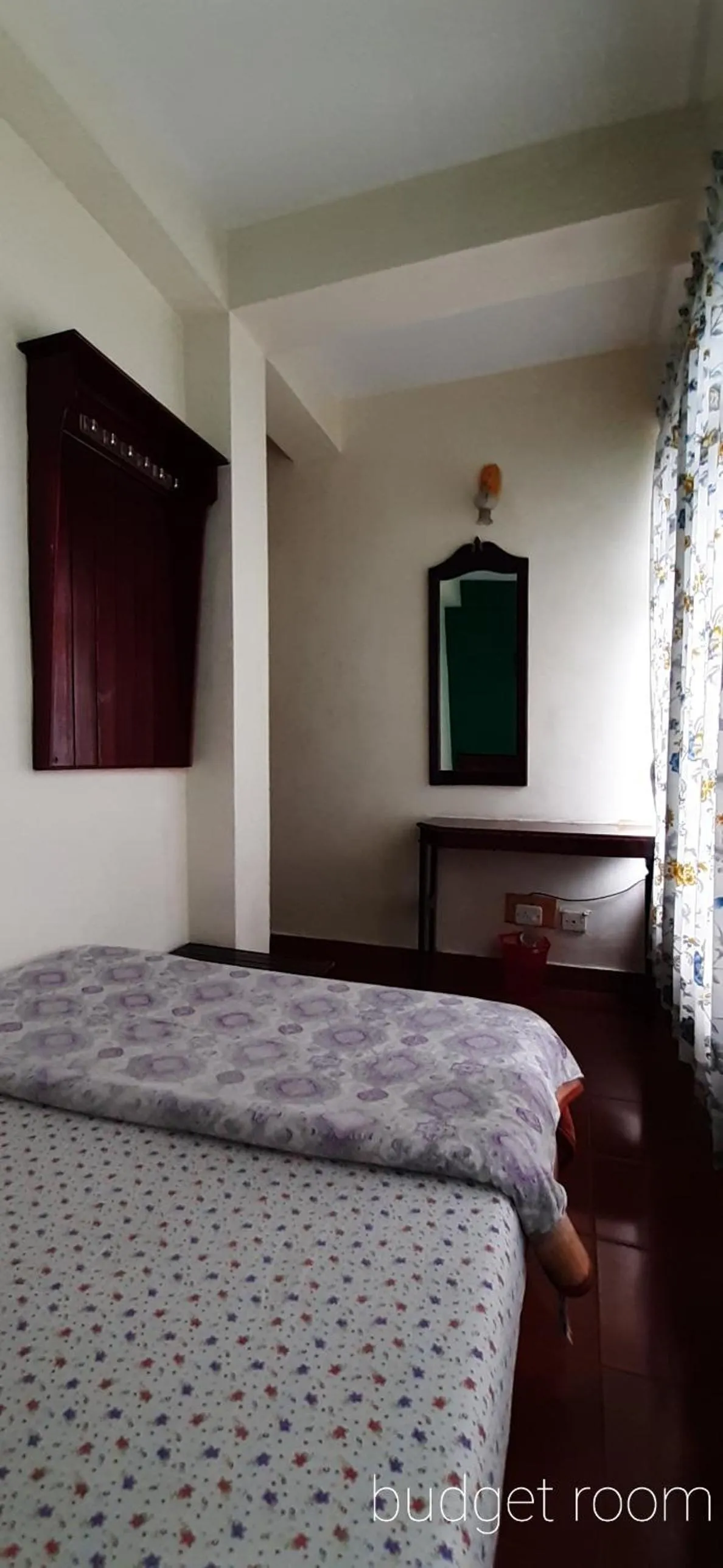 Bed in Greenview holiday inn