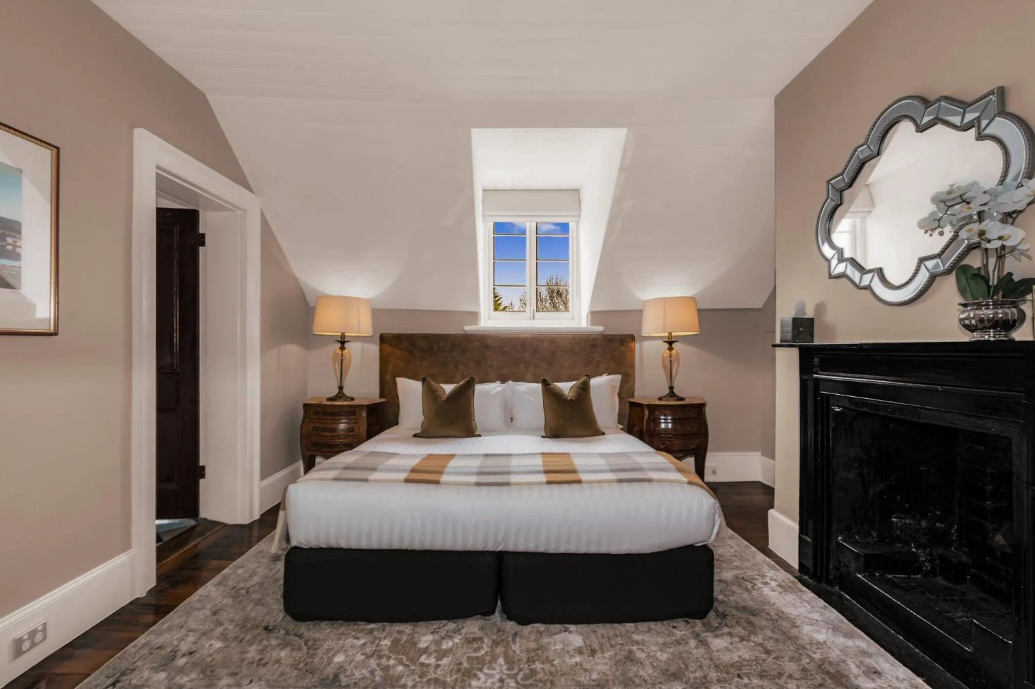 Bedroom, Bed in Quamby Estate - 20 Minutes from Launceston