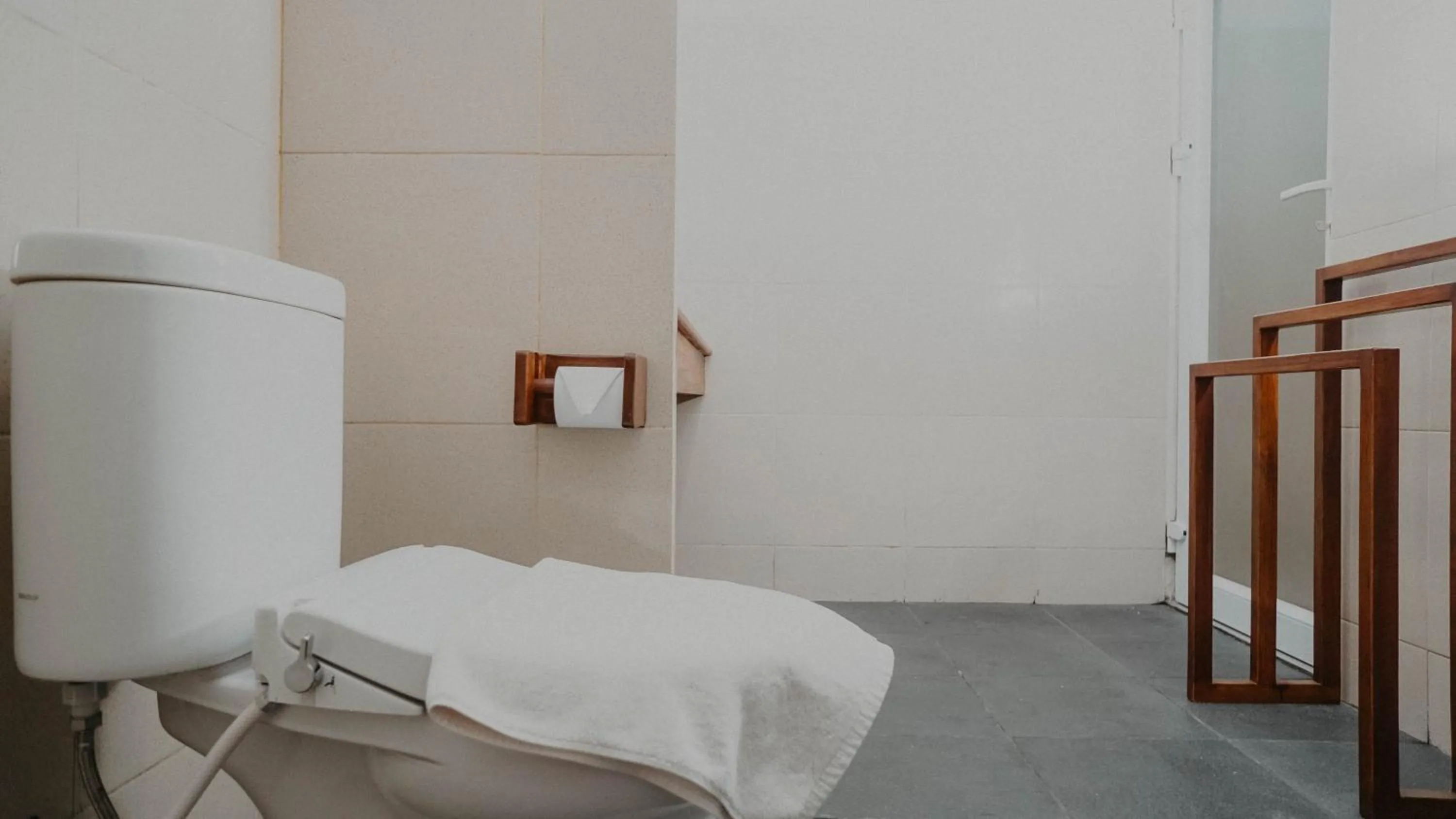 Bed in Seaview Beach Resort