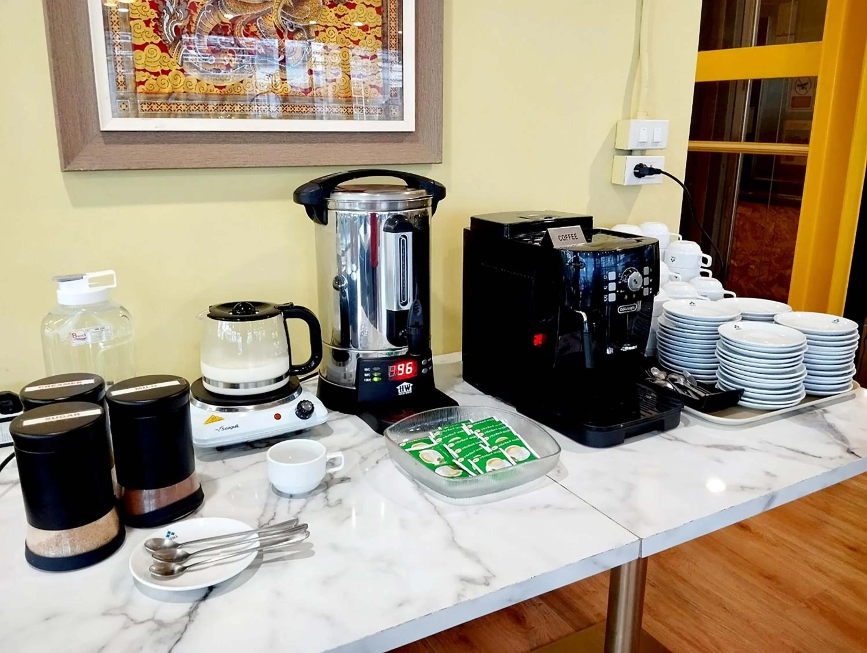 Coffee/tea facilities in Siri Oriental Bangkok Hotel